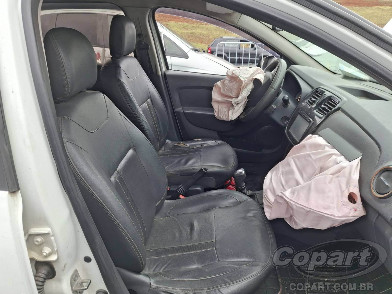 Renault Sandero 2015 — foto 5