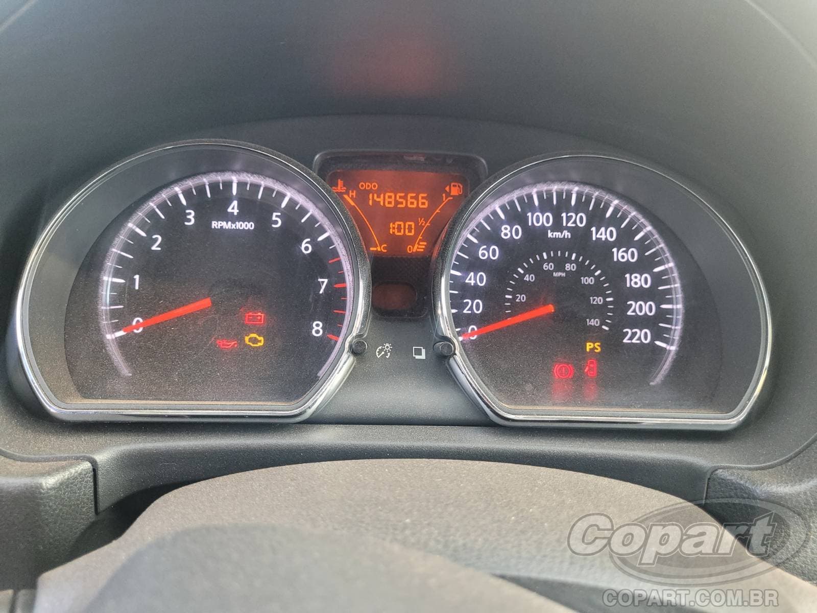 Nissan Versa 2014 — foto 8