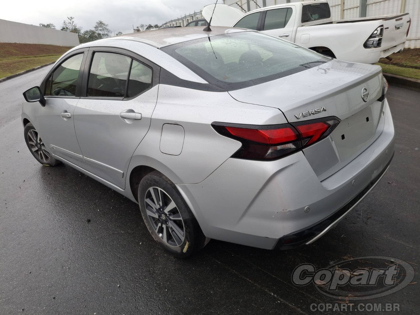 Nissan Versa 2021 — foto 3