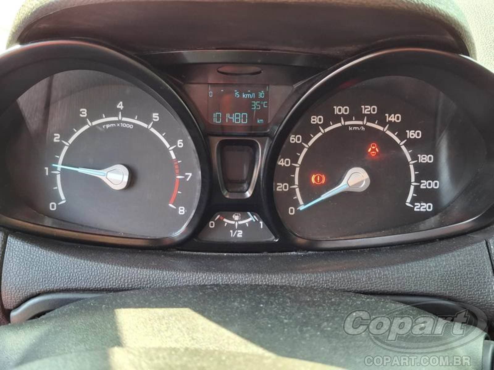 Ford Ecosport 2015 — foto 8