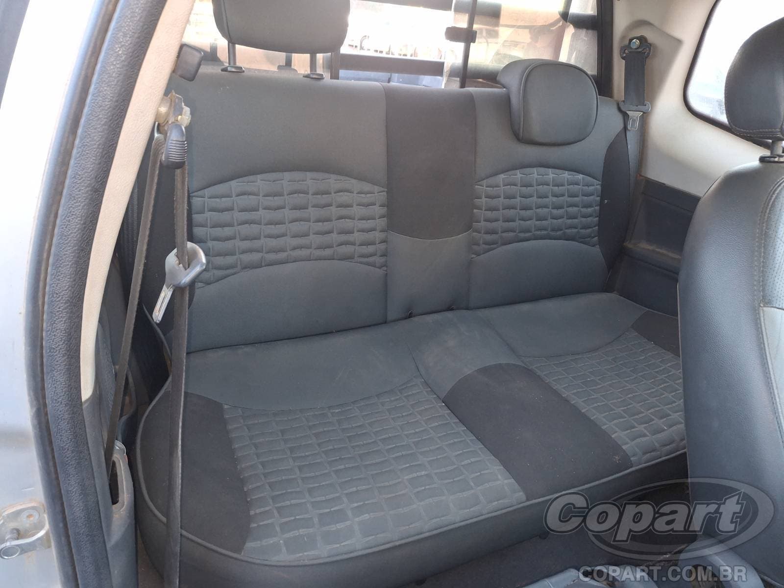 Fiat Strada 2013 — foto 6