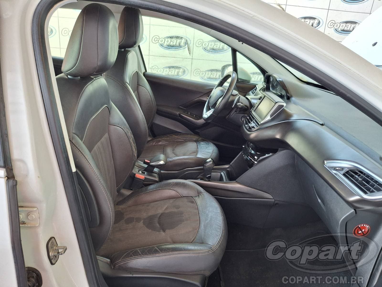 Peugeot 2008 2017 — foto 5