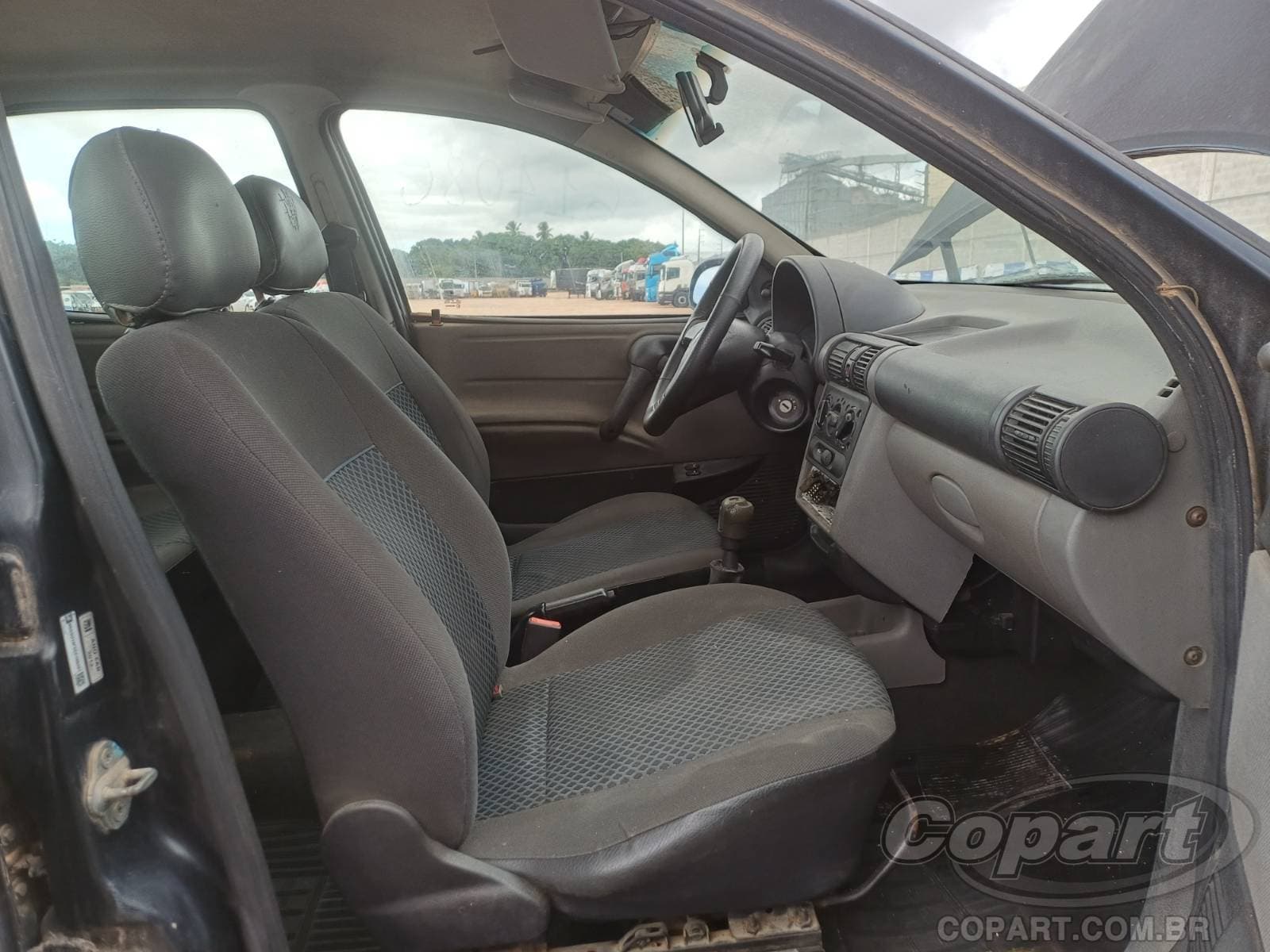 Chevrolet Classic 2012 — foto 5