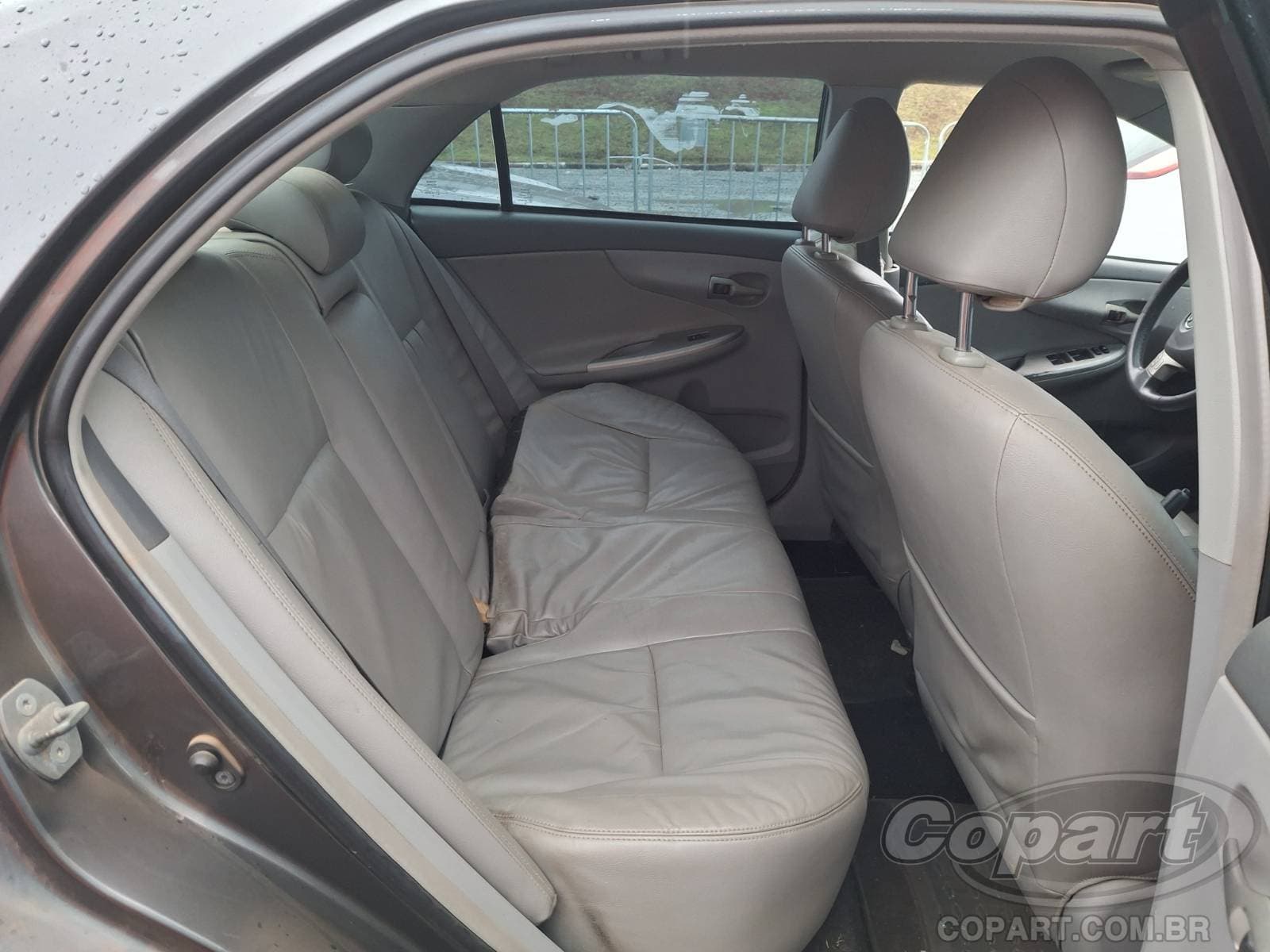 Toyota Corolla 2010 — foto 6