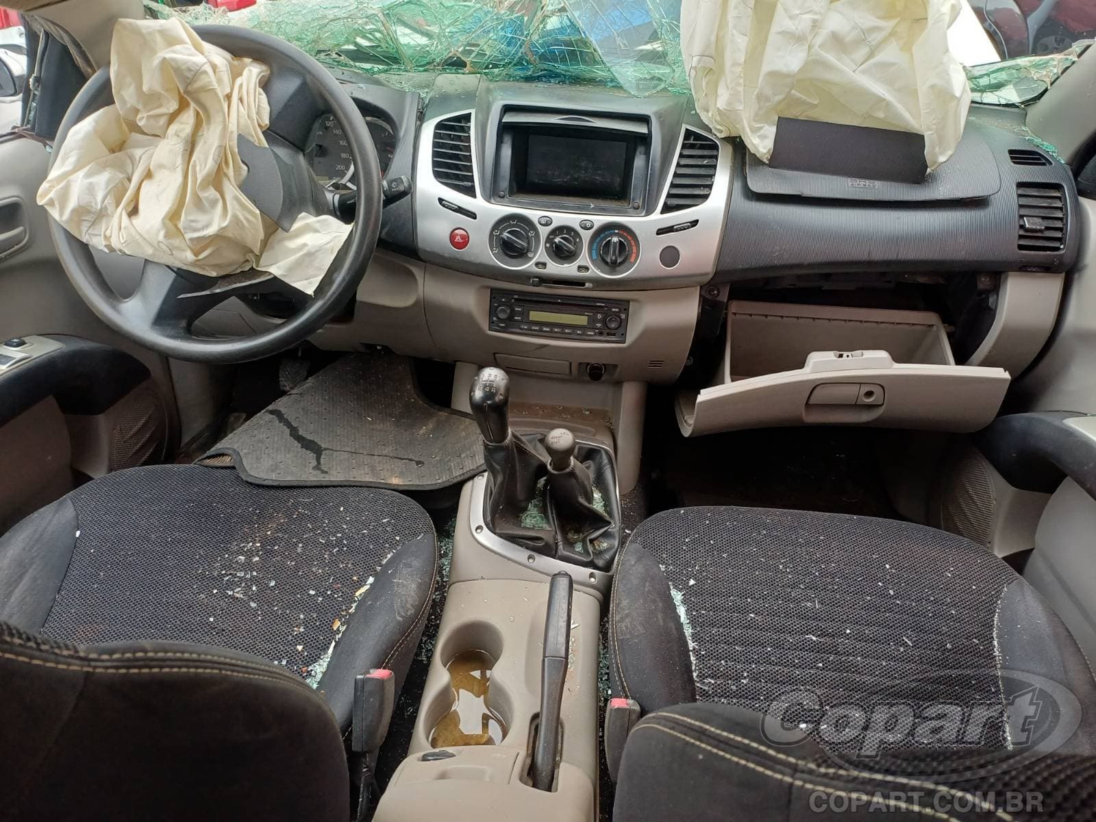 Mitsubishi L200 Triton 2013 — foto 9