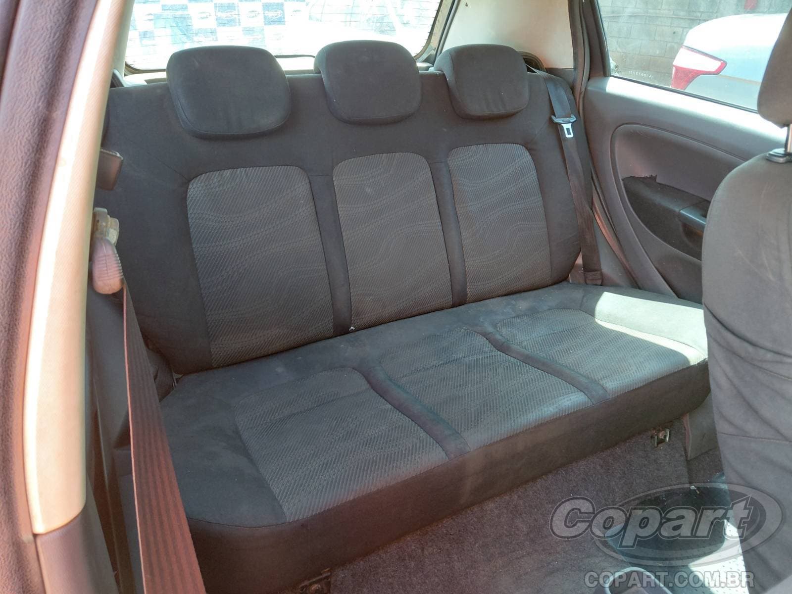 Fiat Punto 2010 — foto 6