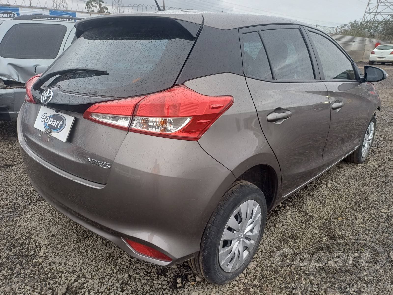Toyota Yaris 2020 — foto 4