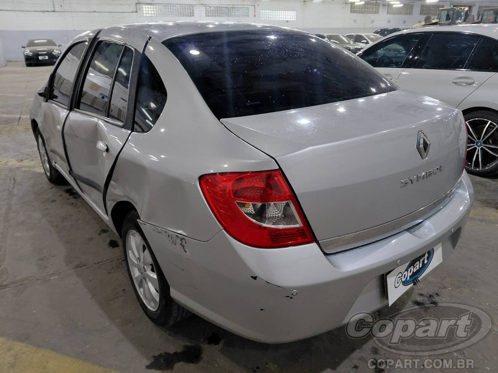 Renault Symbol 2011 — foto 3