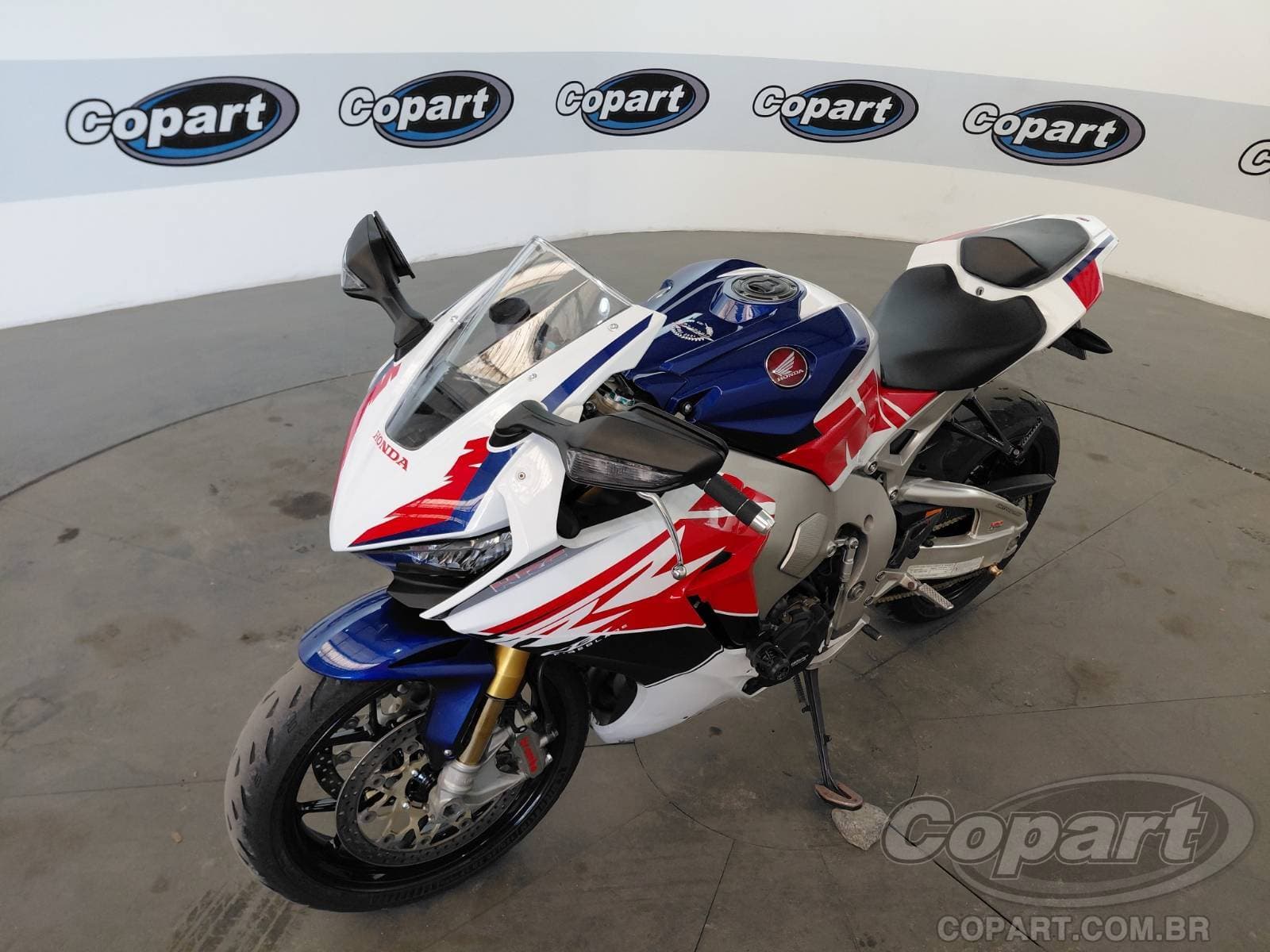 Honda CBR 1000rr 2018 — foto 2