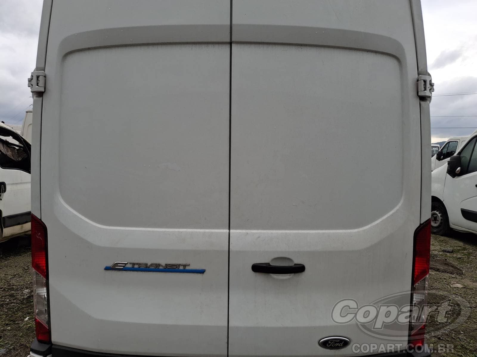 Ford E-transit Furgao 2024 — foto 6