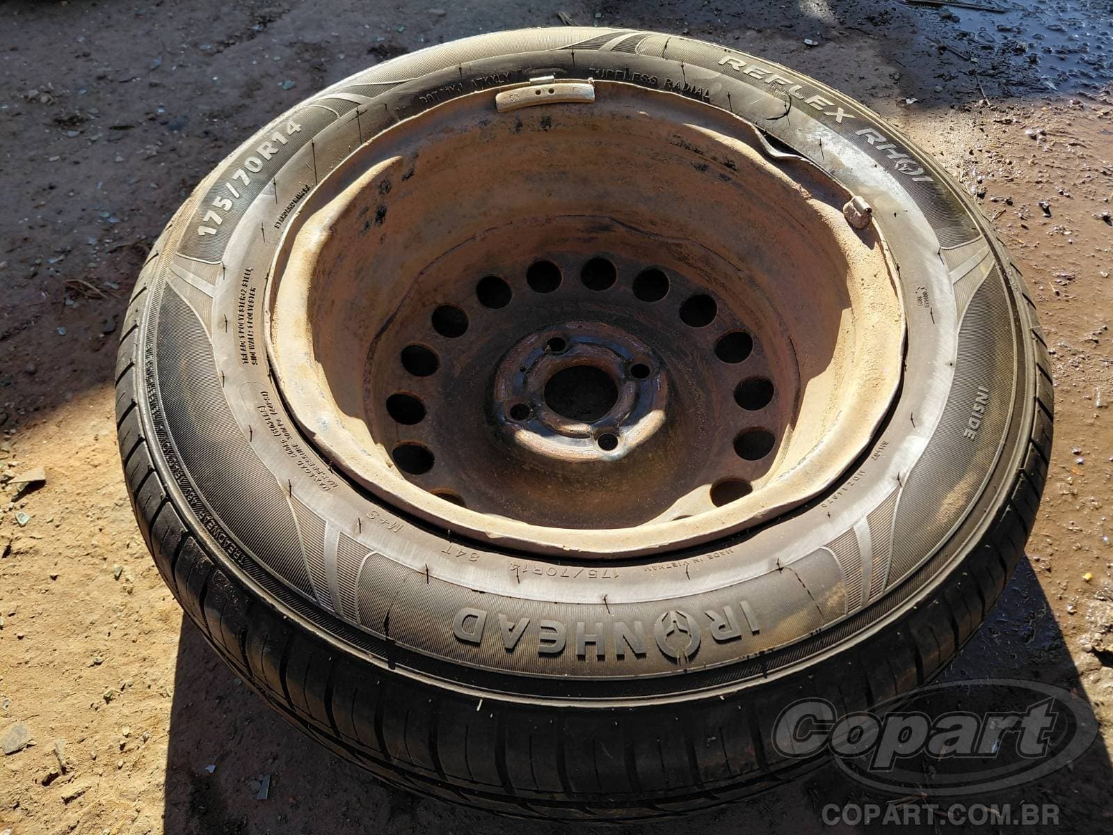 Volkswagen Voyage 2013 — foto 10