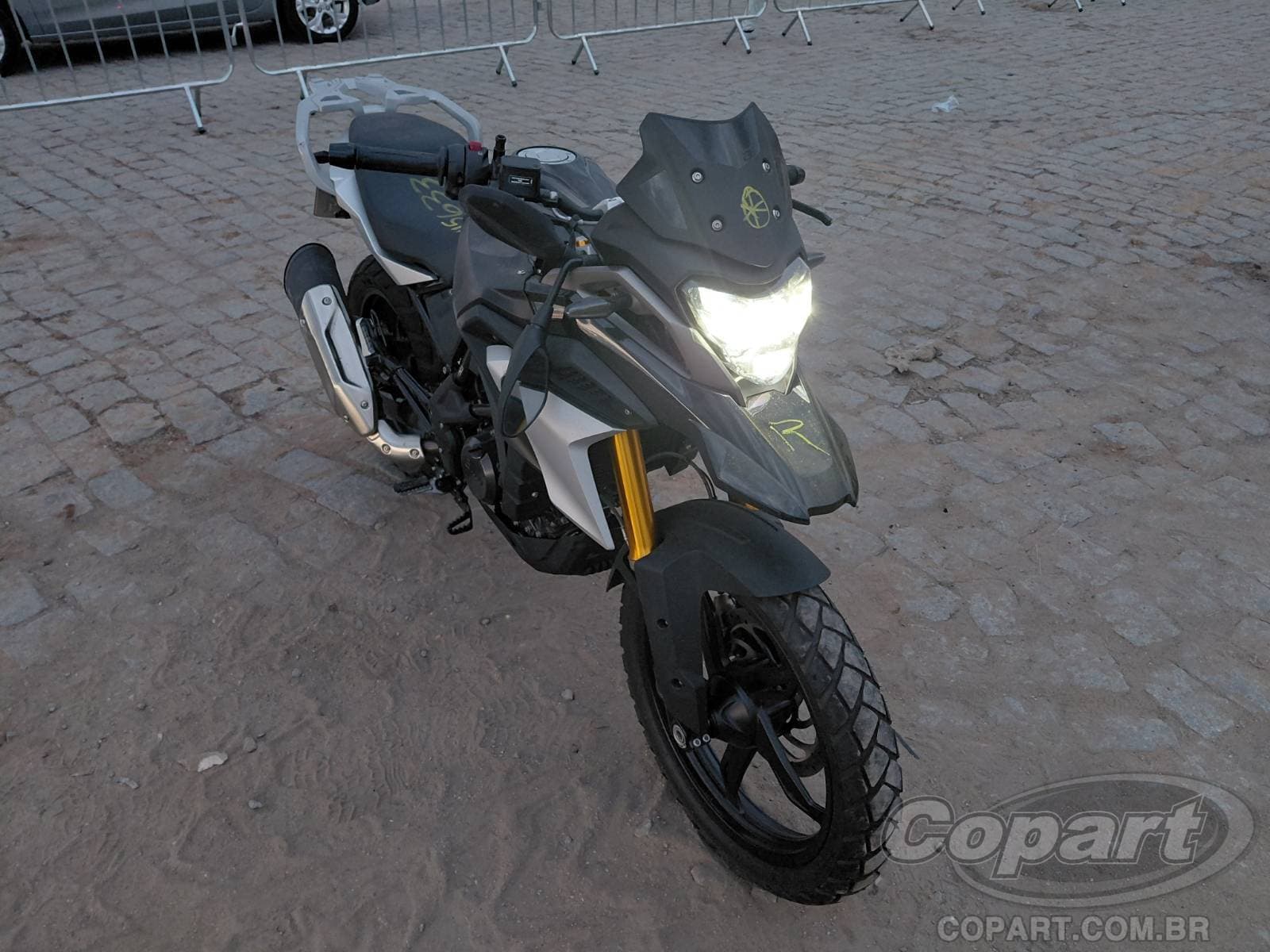 BMW G 310 2025 — foto 1