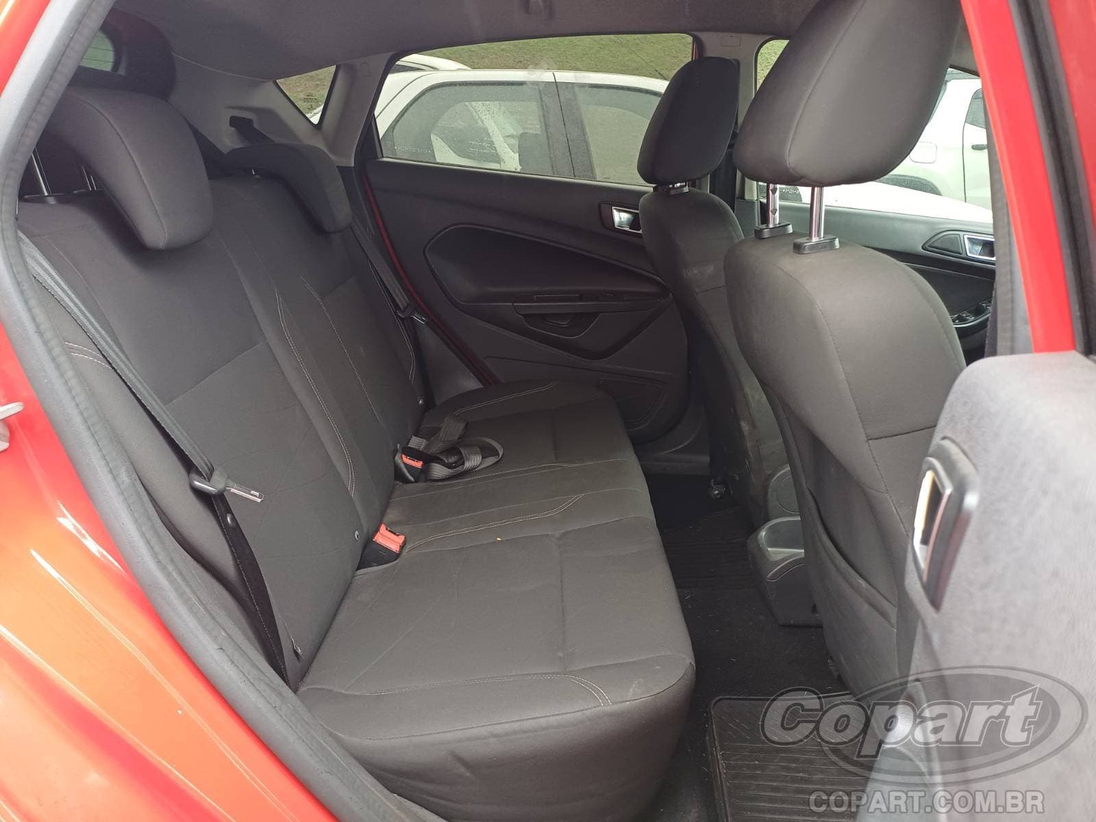Ford Fiesta 2014 — foto 6