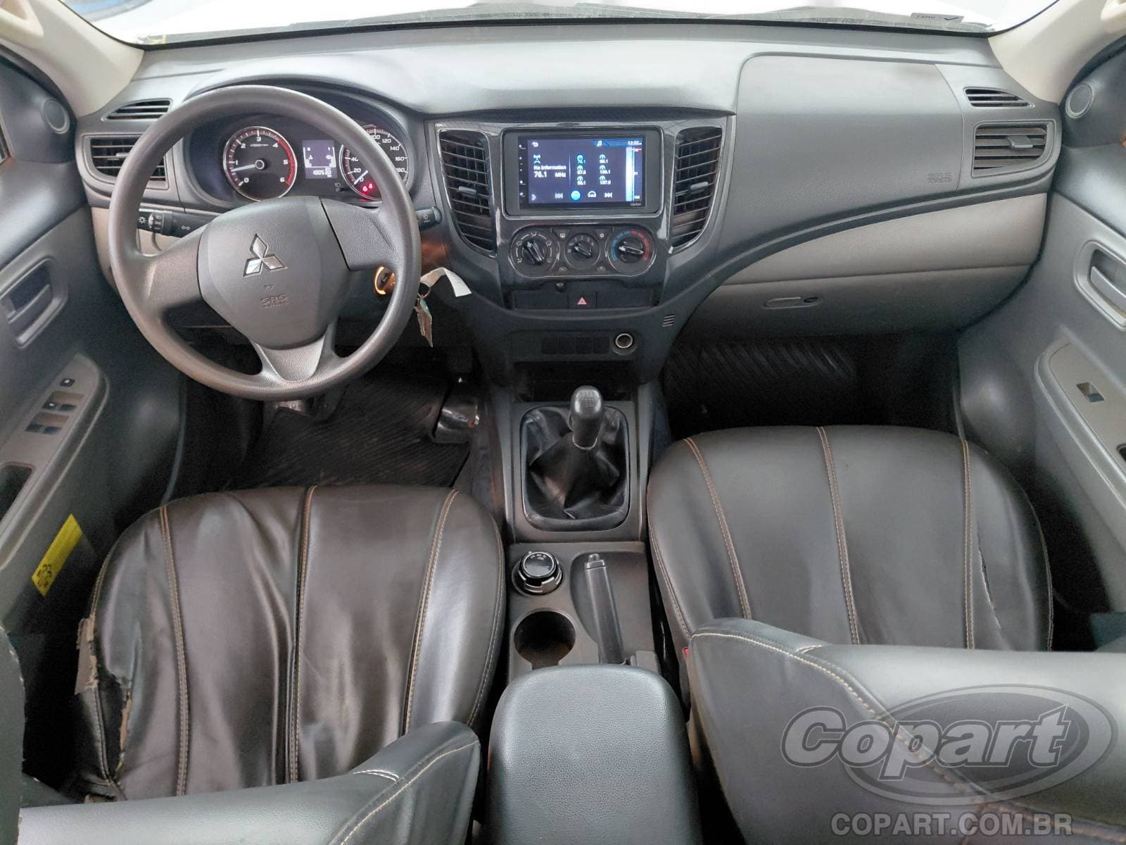 Mitsubishi L200 Triton 2025 — foto 9