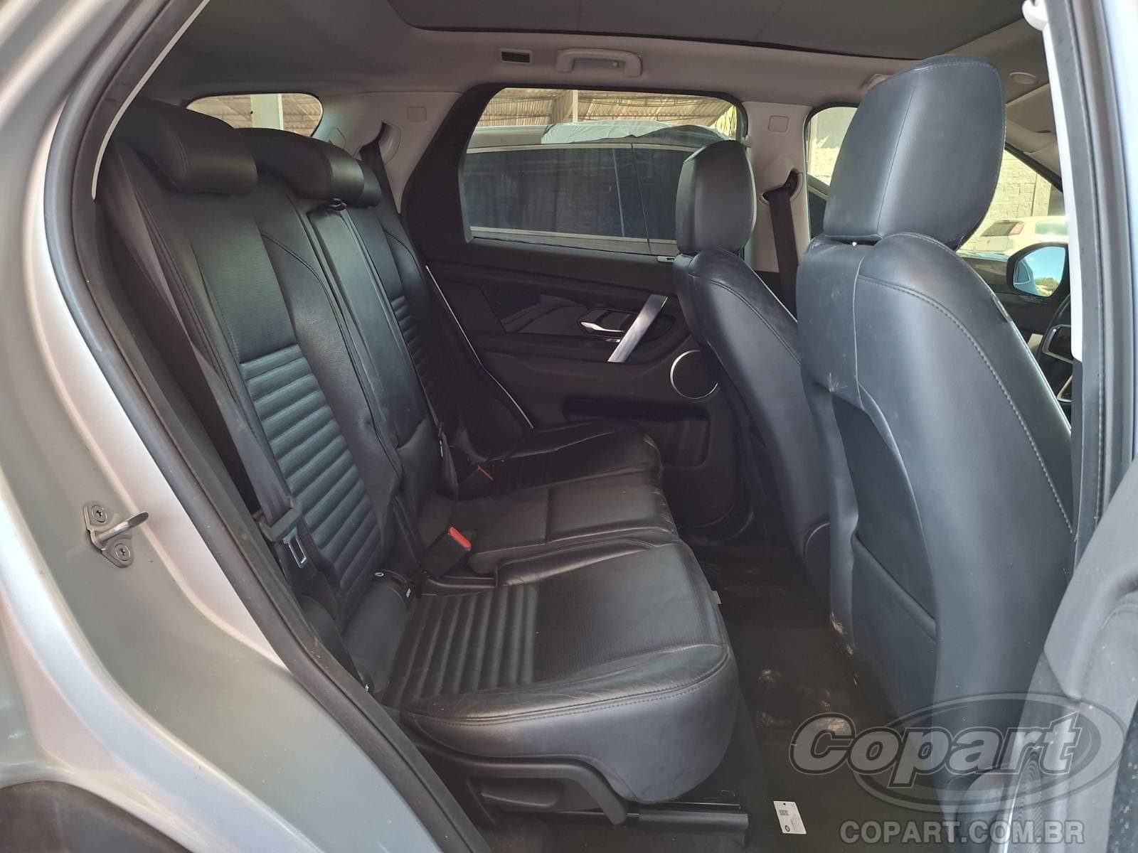 Land Rover Discovery Sport 2021 — foto 6