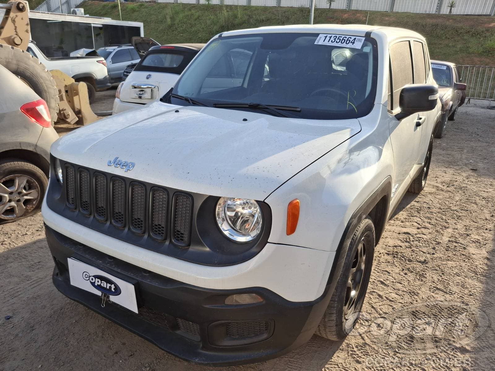Jeep Renegade 2018 — foto 2