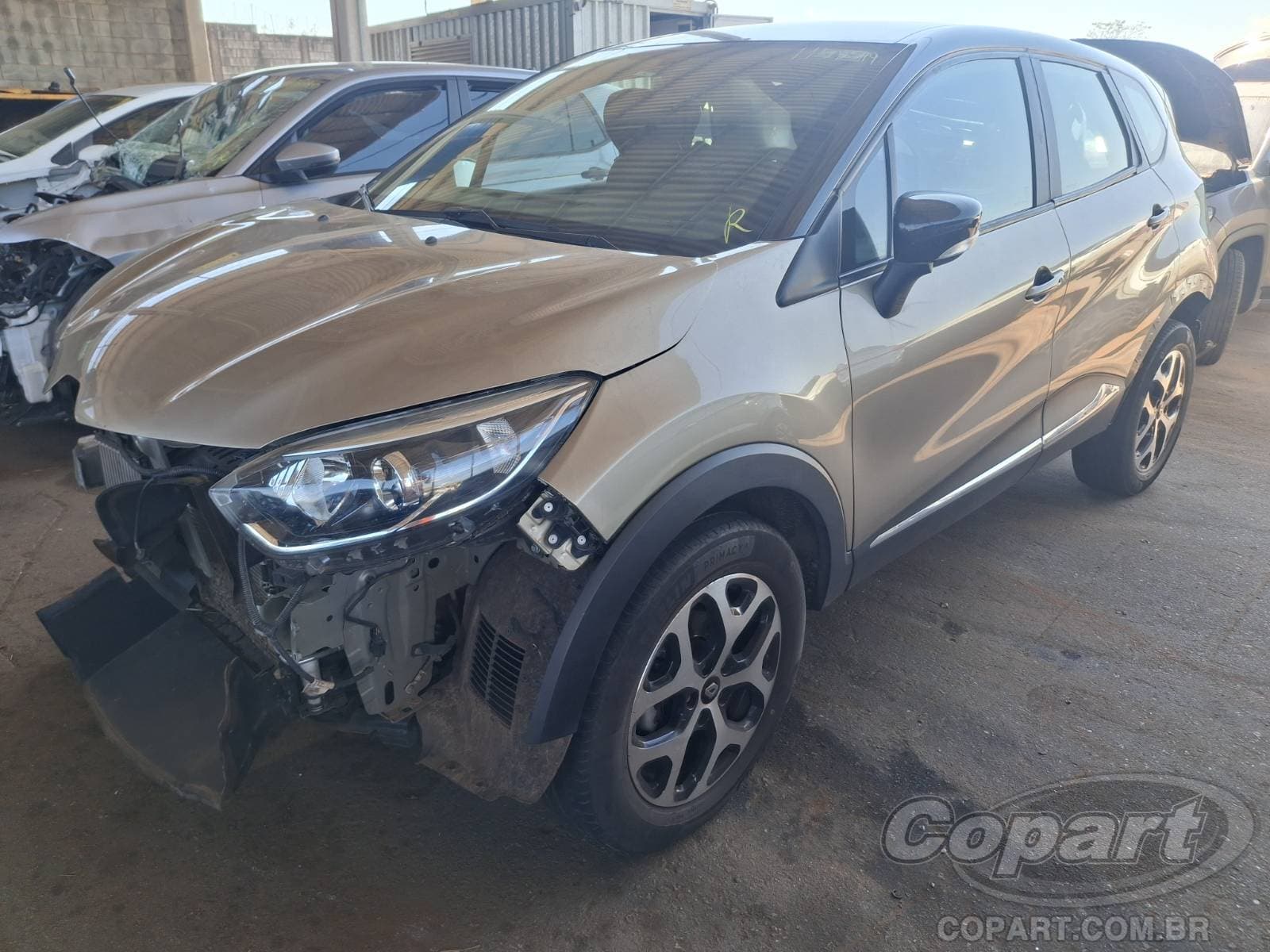 Renault Captur 2022 — foto 2