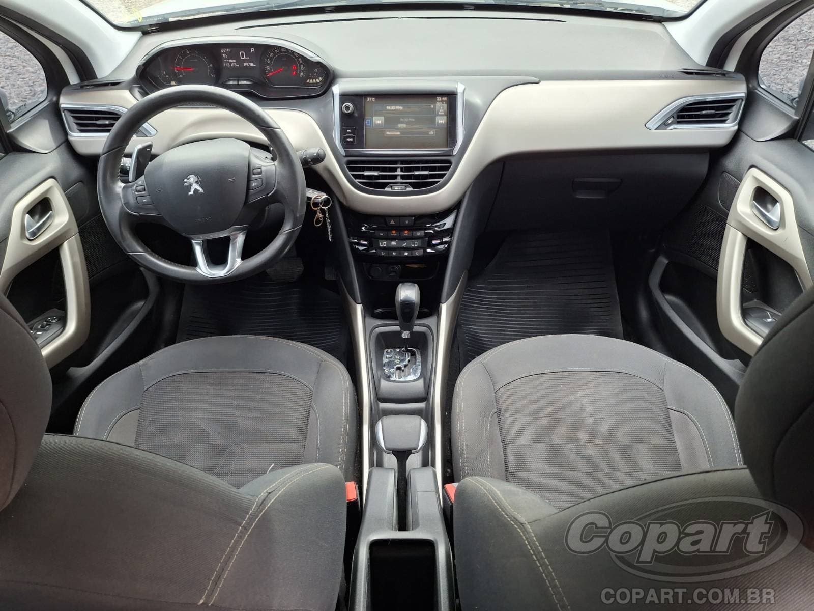 Peugeot 2008 2017 — foto 9