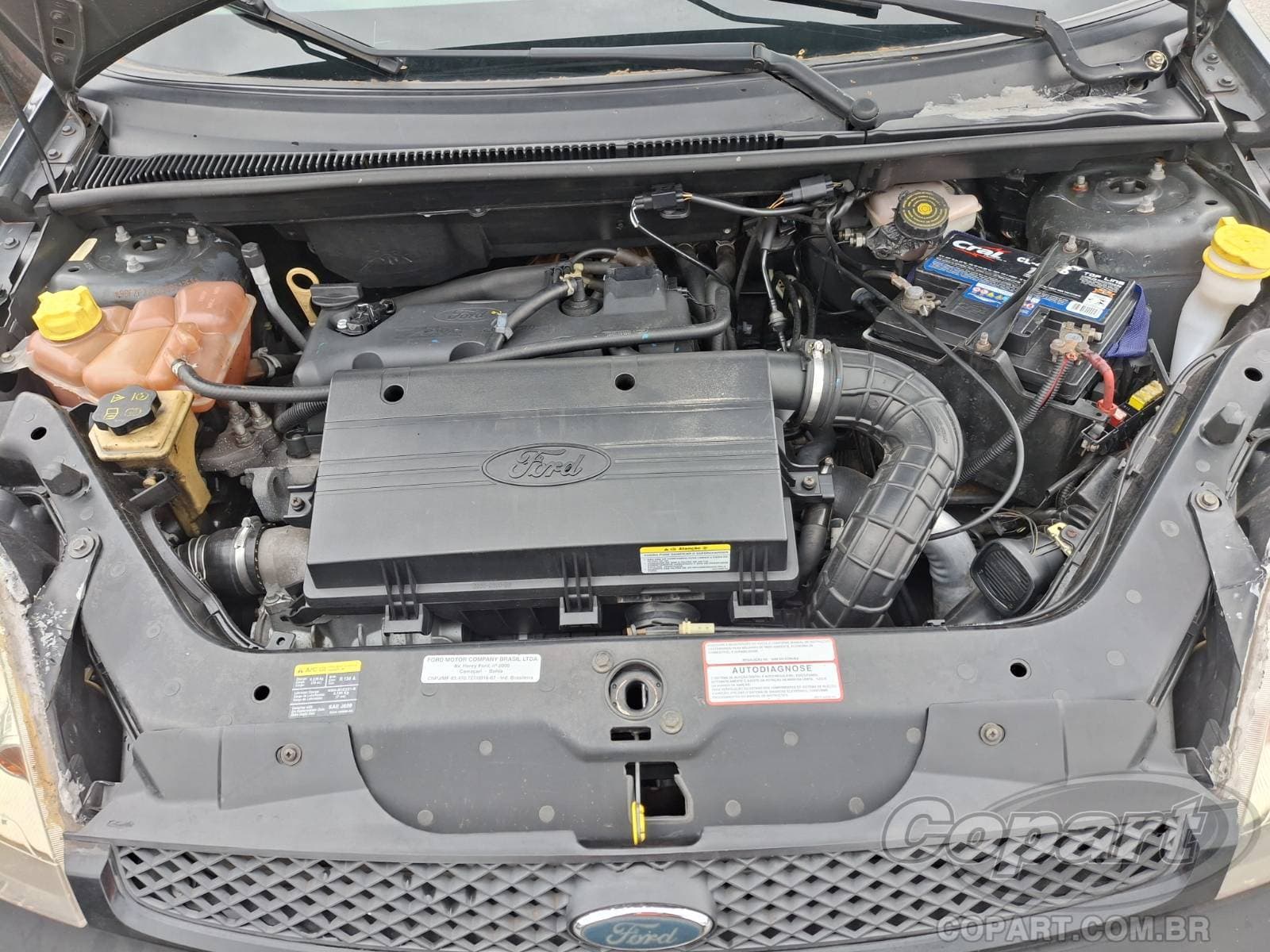 Ford Fiesta Sedan 2005 — foto 7