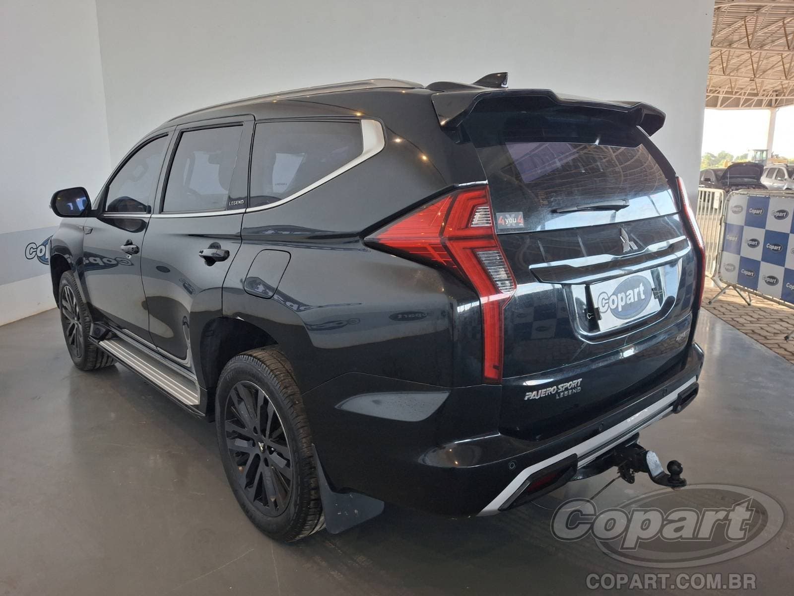 Mitsubishi Pajero Sport 2024 — foto 3