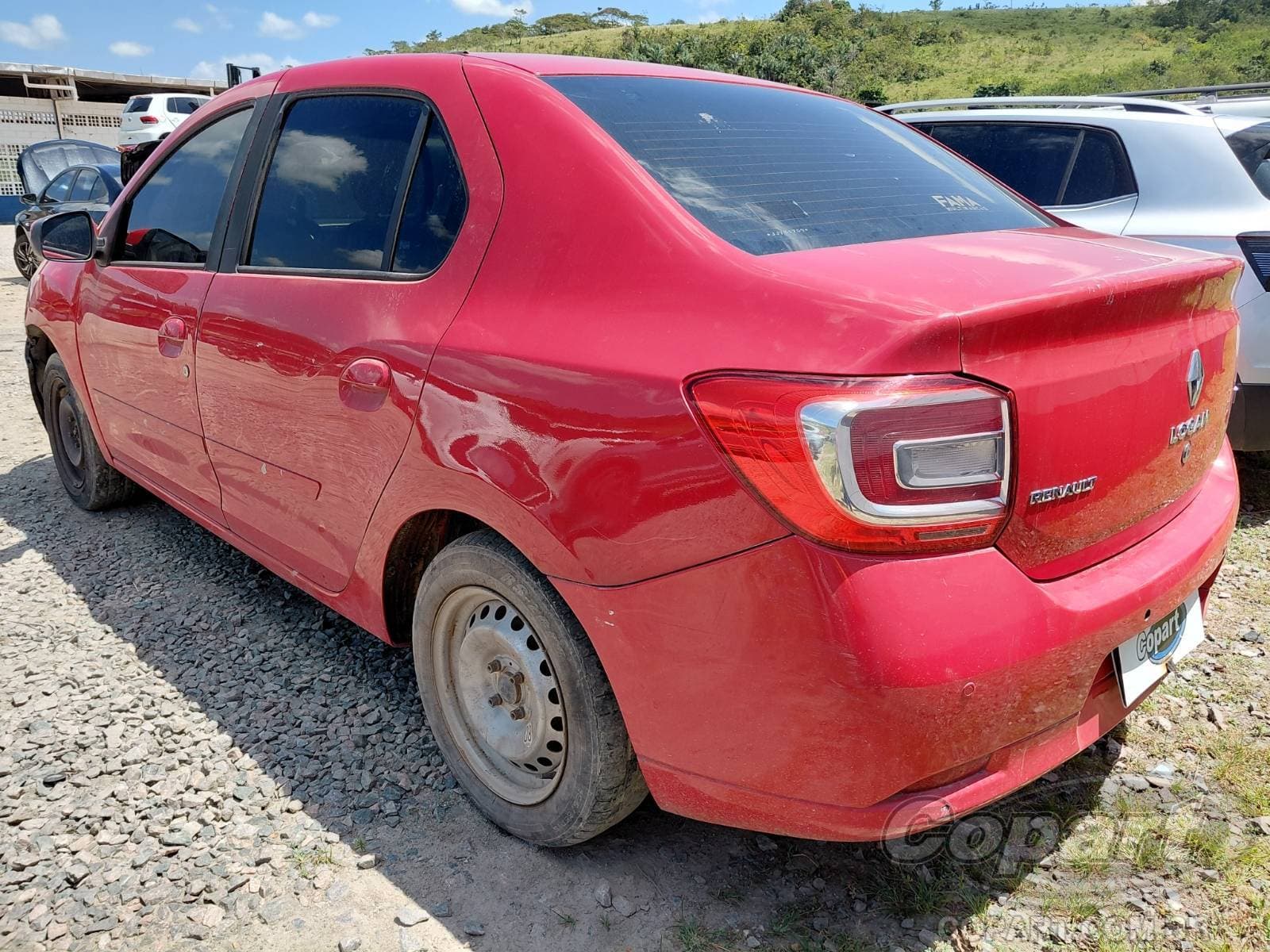 Renault Logan 2018 — foto 3