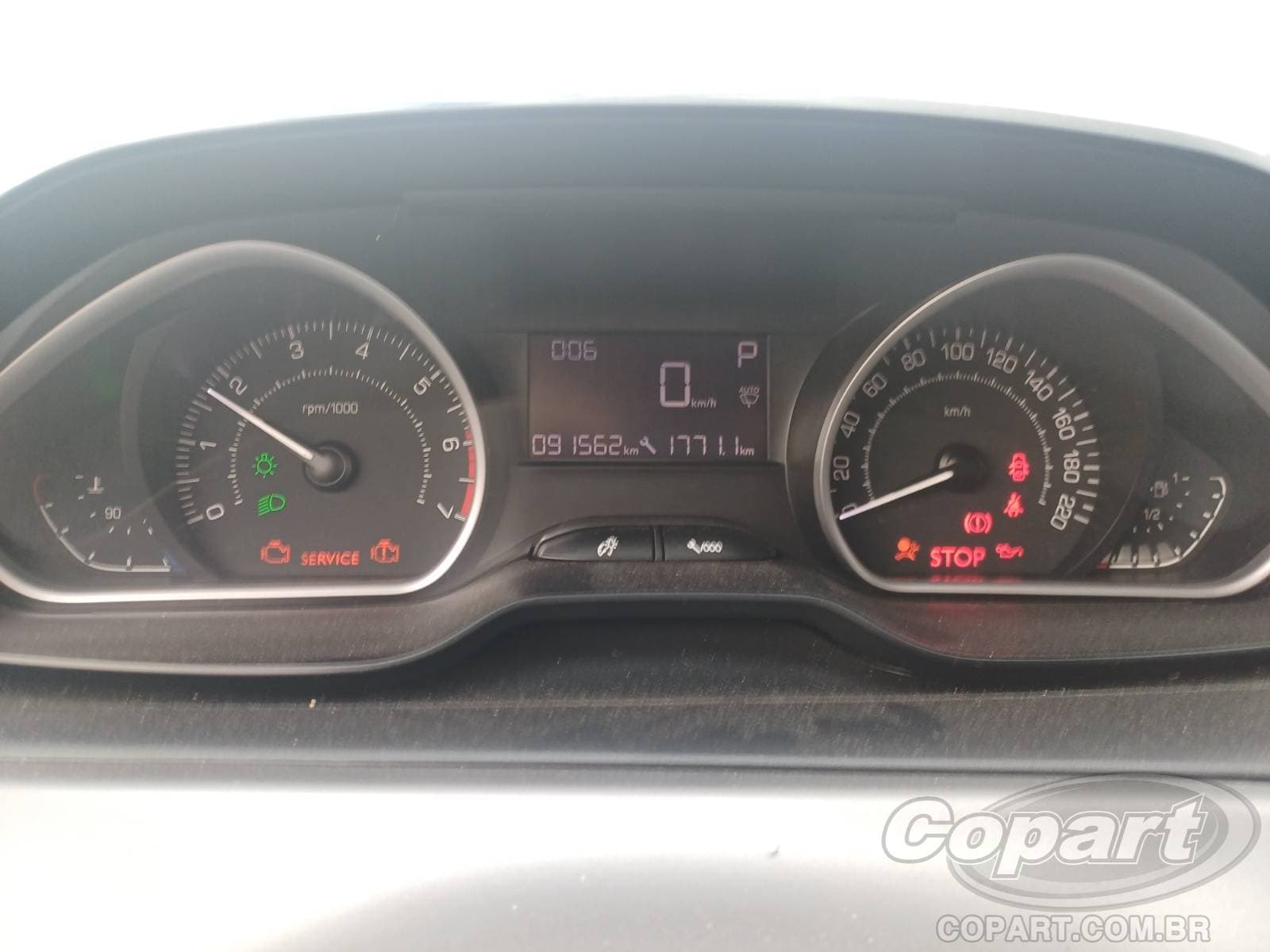 Peugeot 208 2020 — foto 8