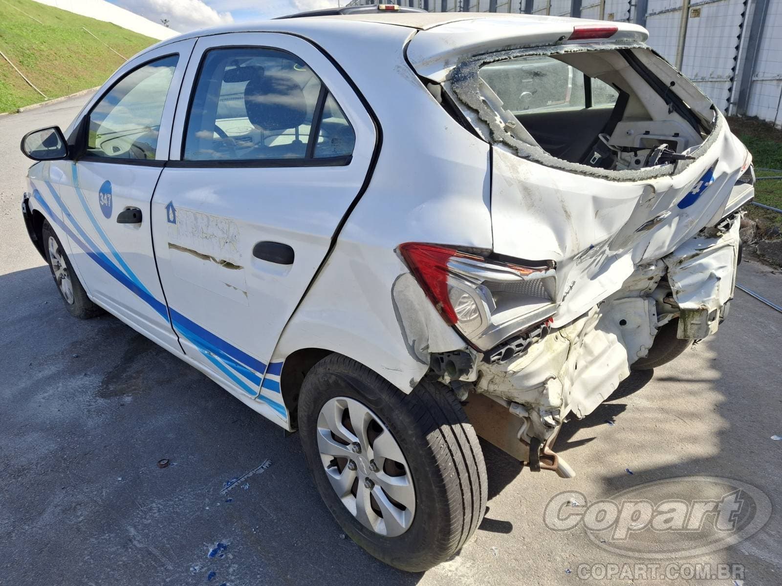 Chevrolet Onix 2020 — foto 3