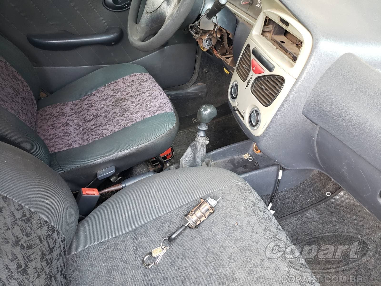 Fiat Strada 2009 — foto 13