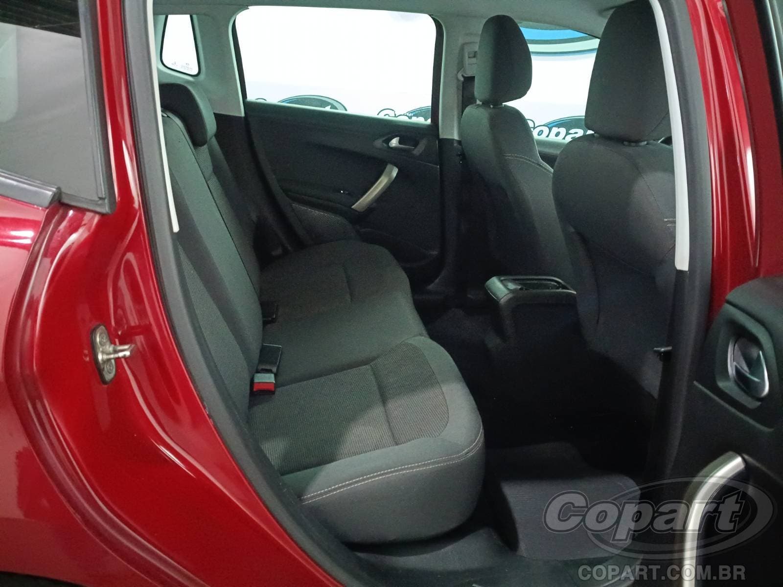 Peugeot 2008 2016 — foto 6