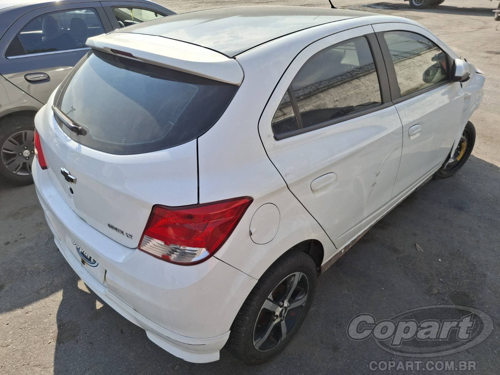 Chevrolet Onix 2015 — foto 4