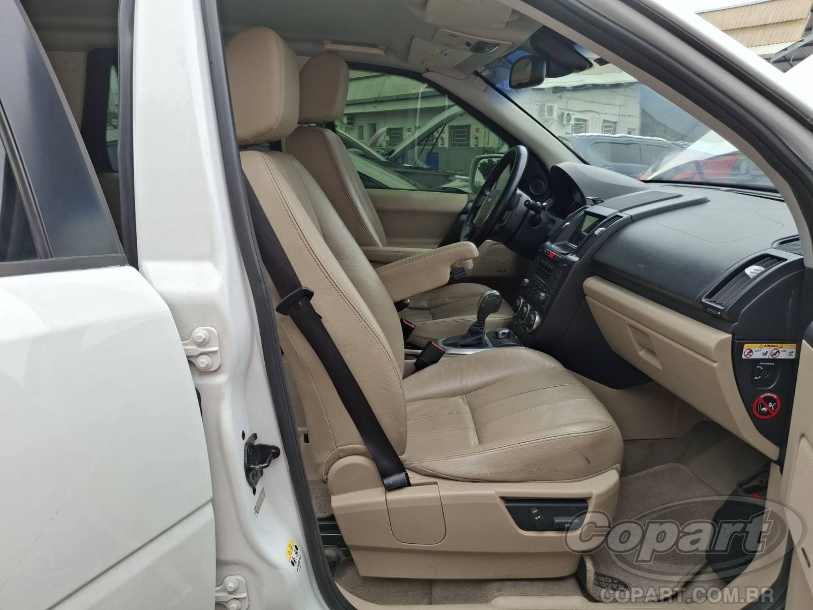 Land Rover Freelander 2011 — foto 5