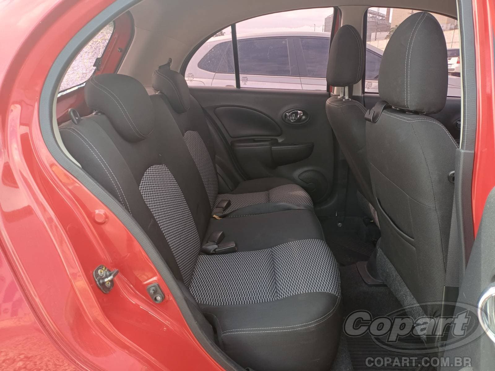 Nissan March 2016 — foto 6