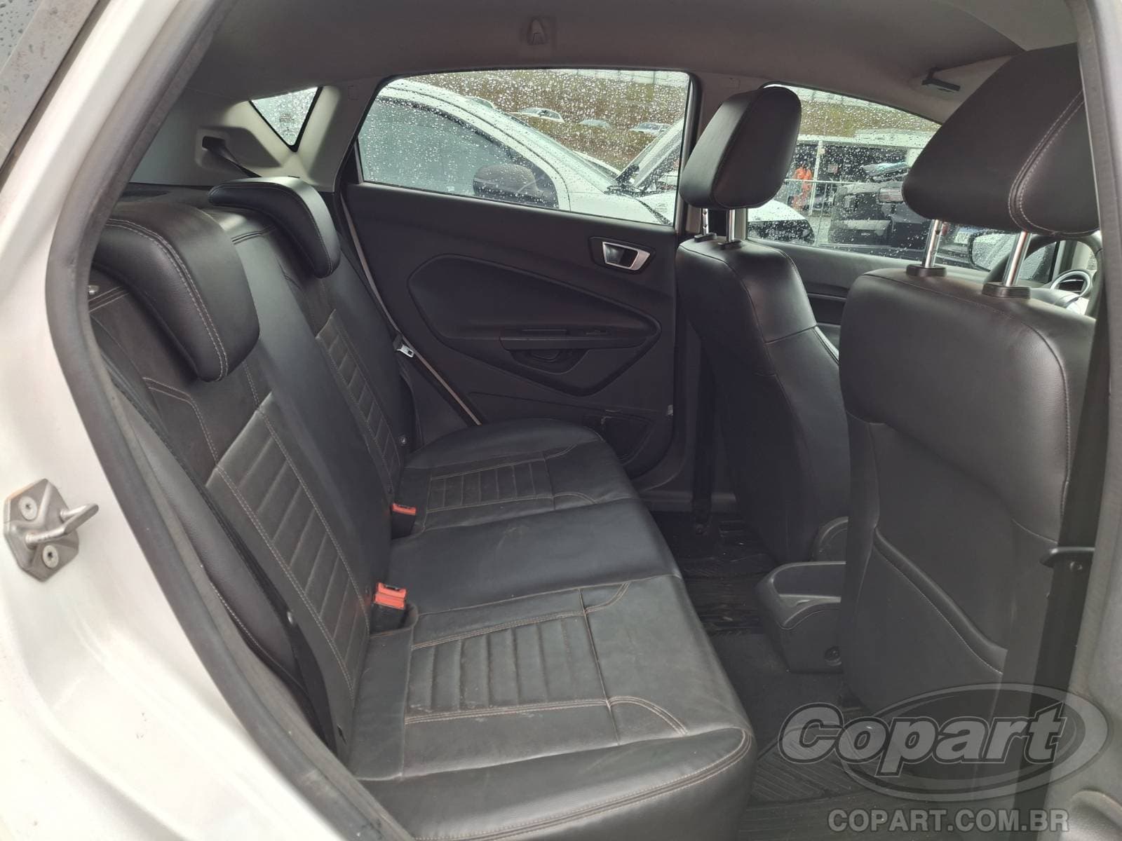 Ford Fiesta 2016 — foto 6