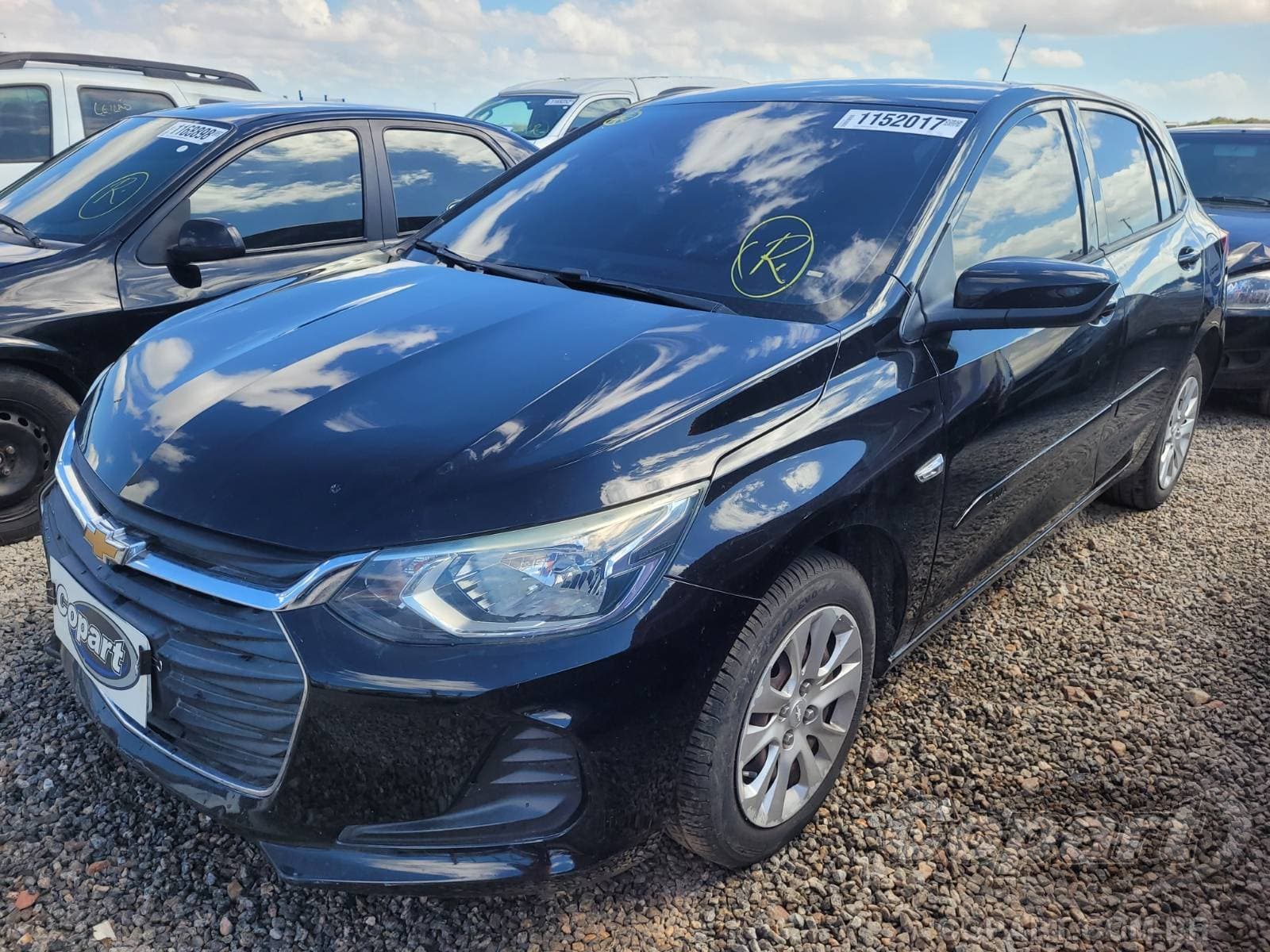 Chevrolet Onix 2020 — foto 2