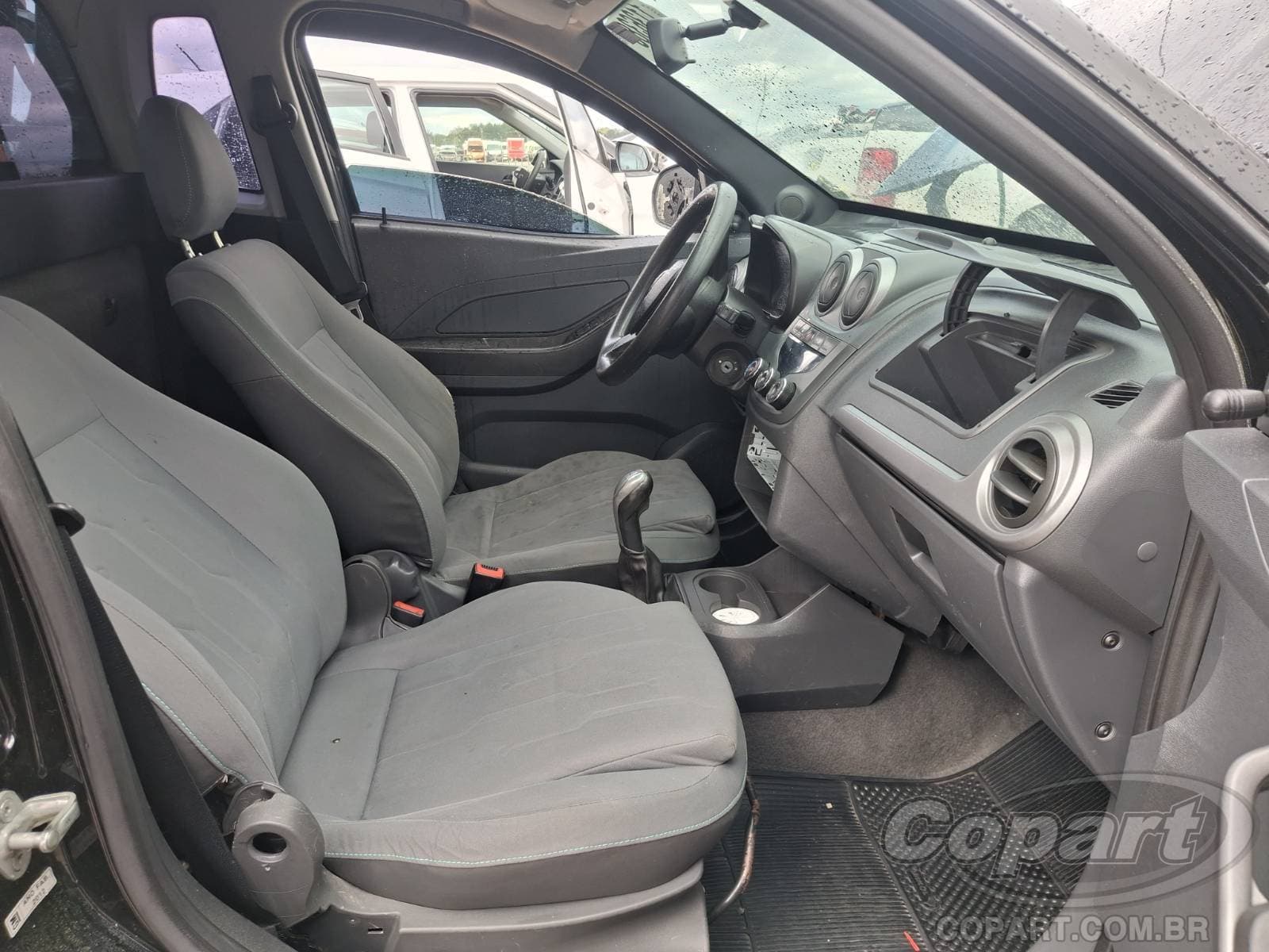Chevrolet Montana 2013 — foto 5