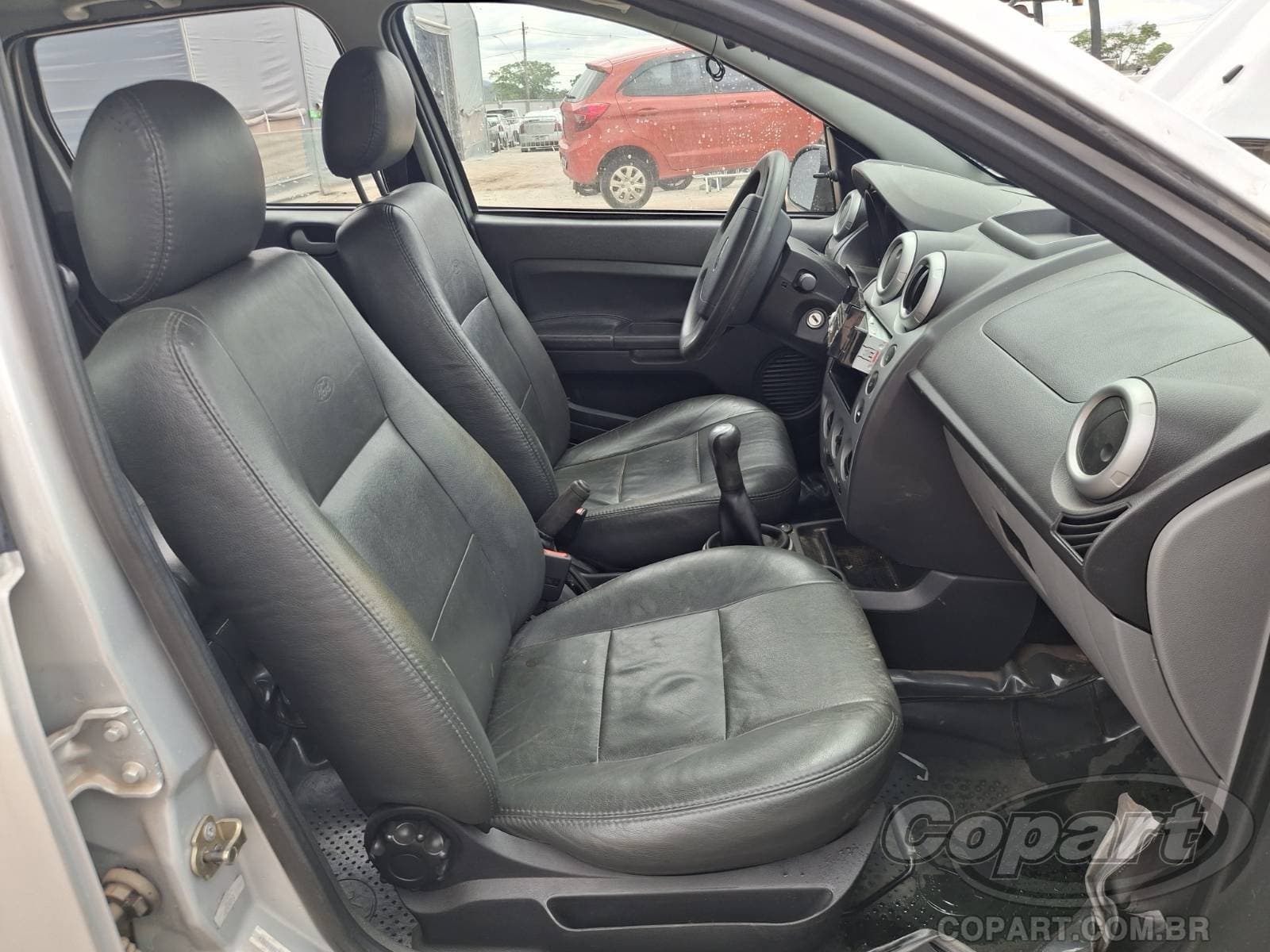 Ford Fiesta 2010 — foto 5