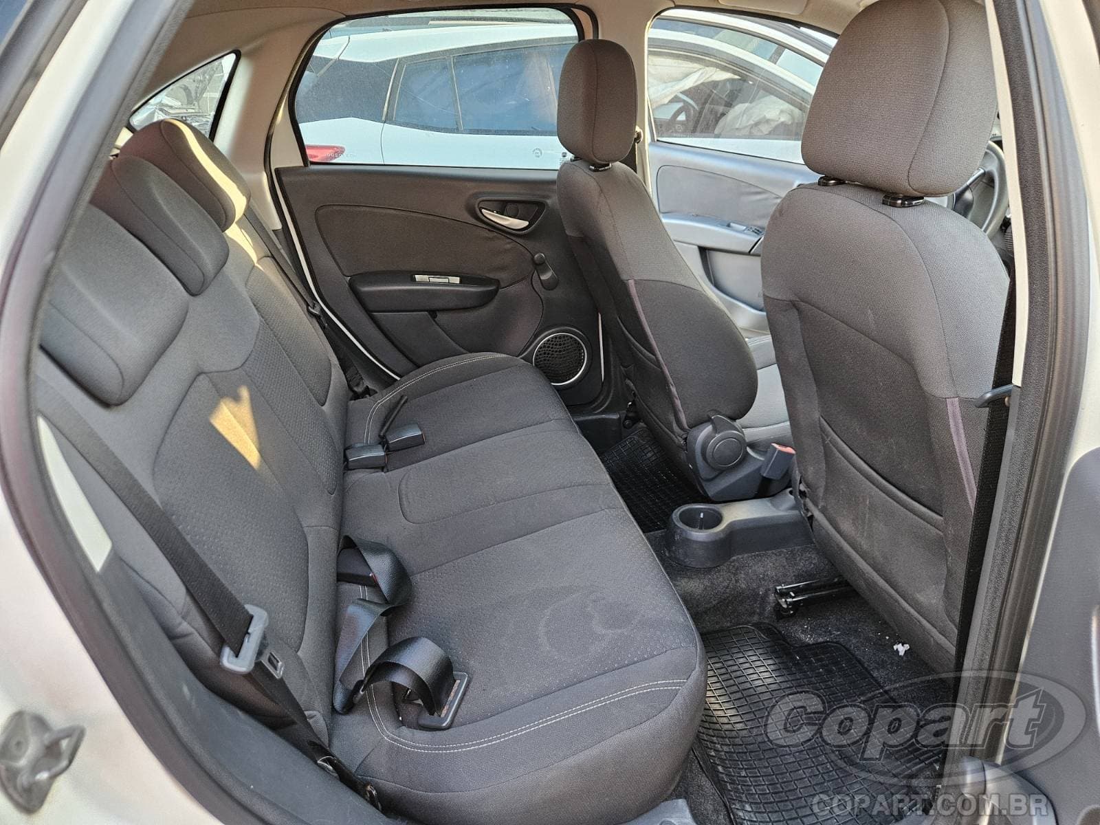 Fiat Grand Siena 2013 — foto 6