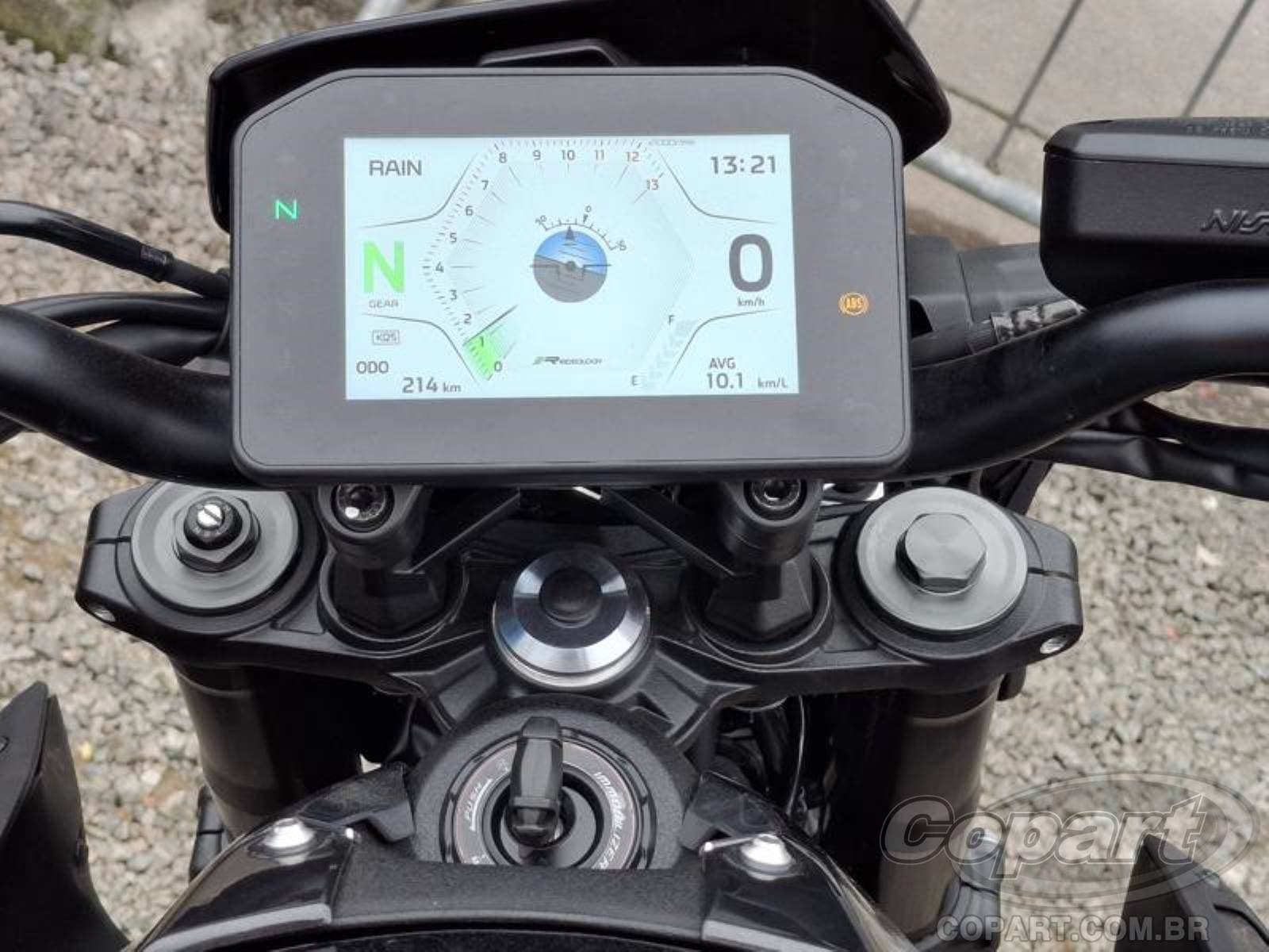Kawasaki Z900 2026 — foto 9