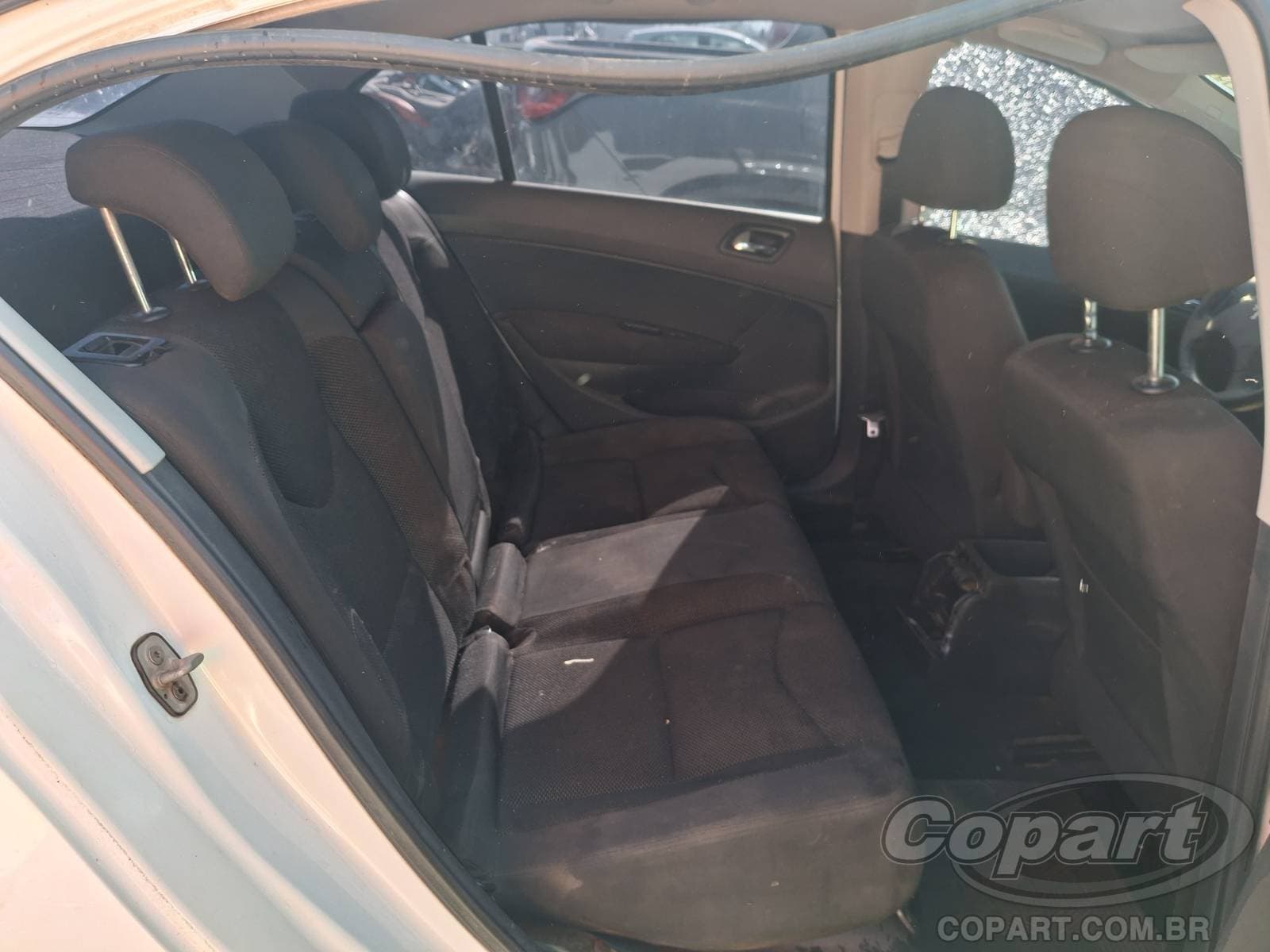 Peugeot 408 Sedan 2014 — foto 6