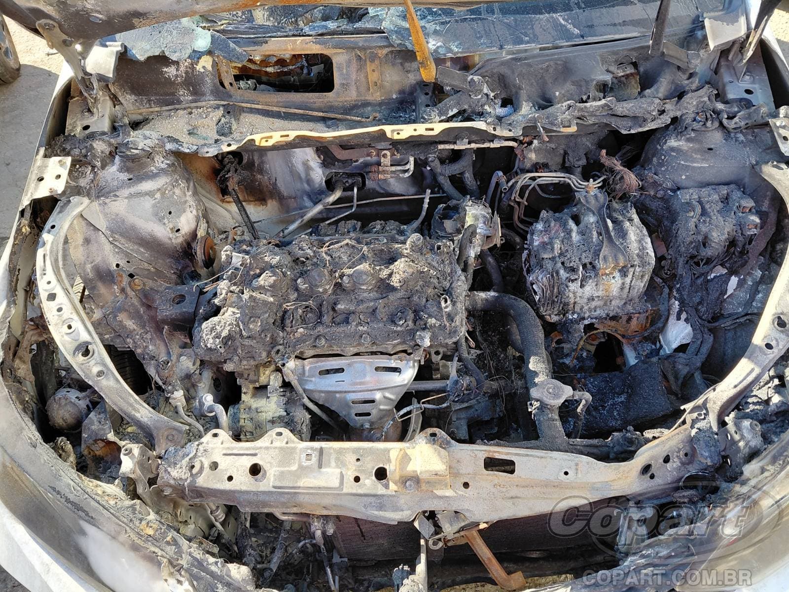 Toyota Yaris 2024 — foto 7