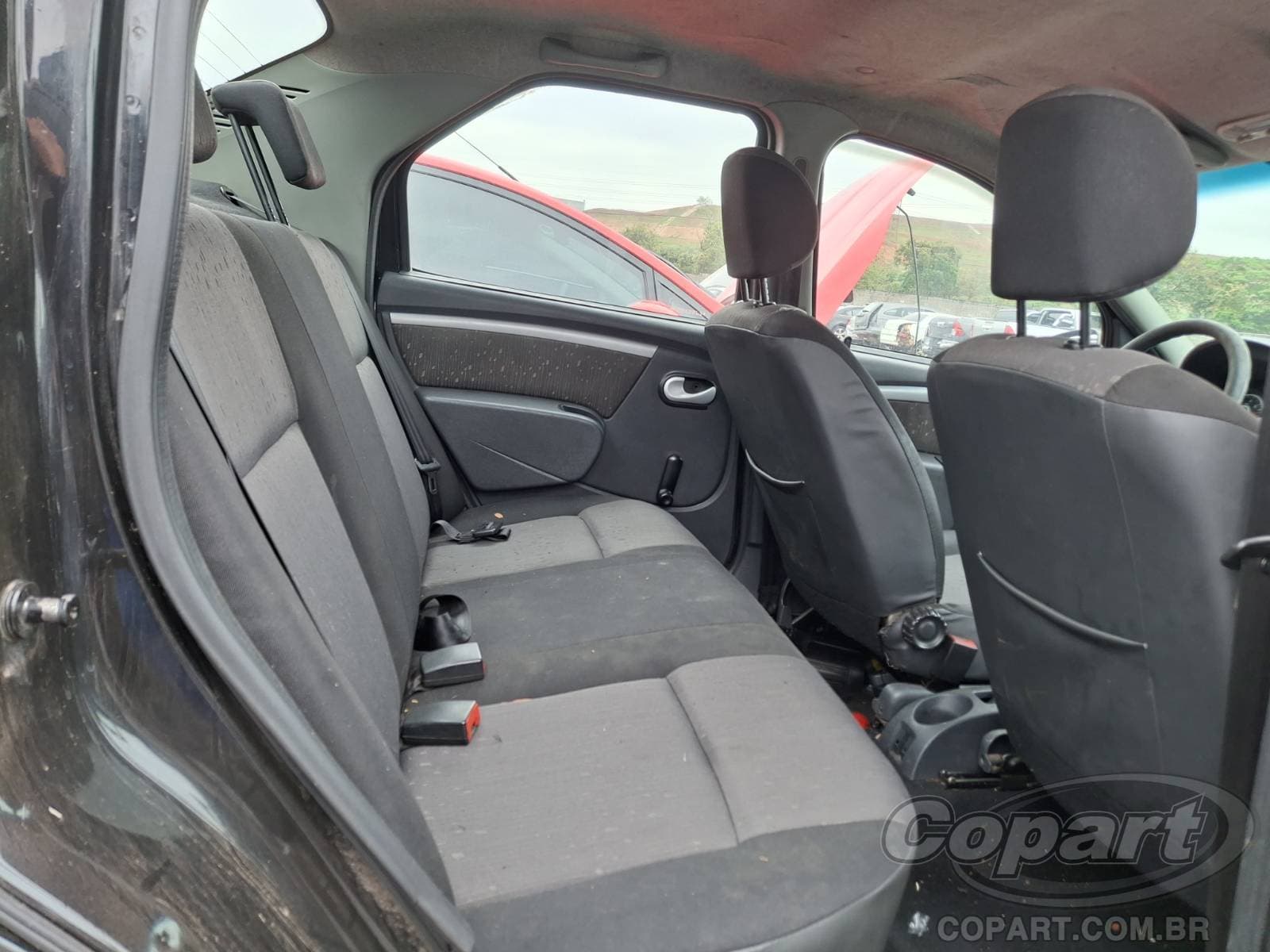 Renault Logan 2011 — foto 6