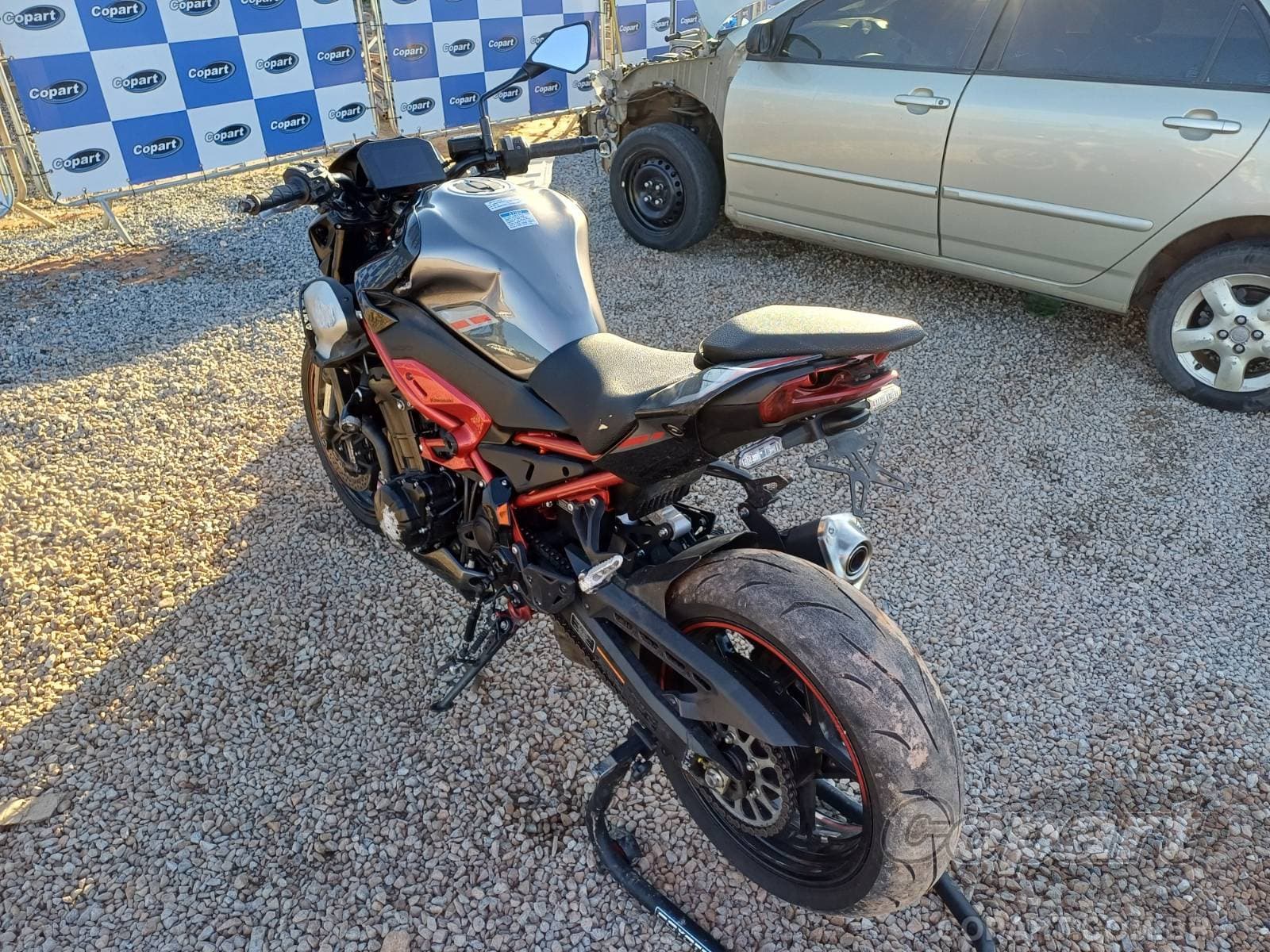Kawasaki Z900 2026 — foto 3