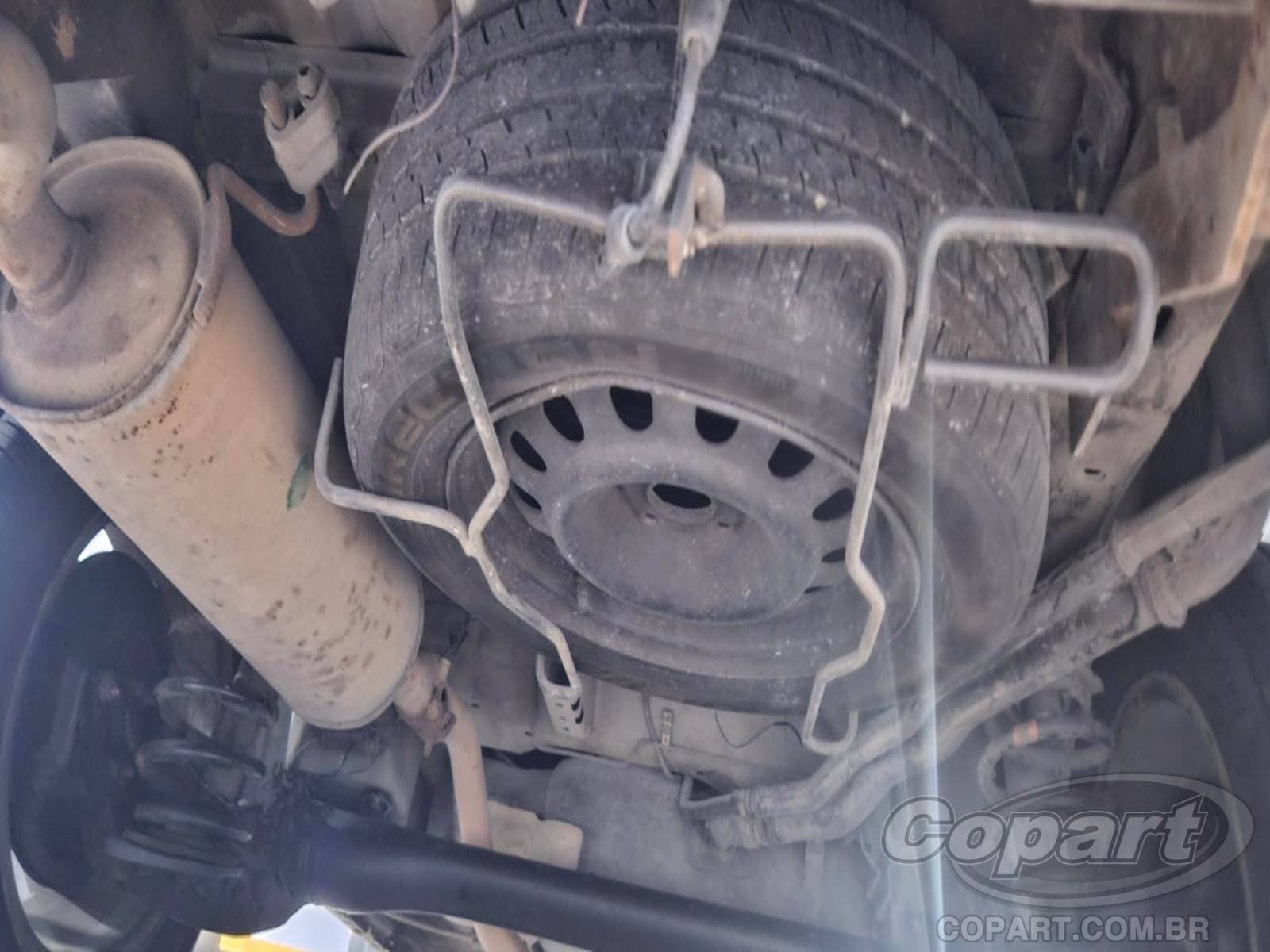 Chevrolet Montana 2015 — foto 10