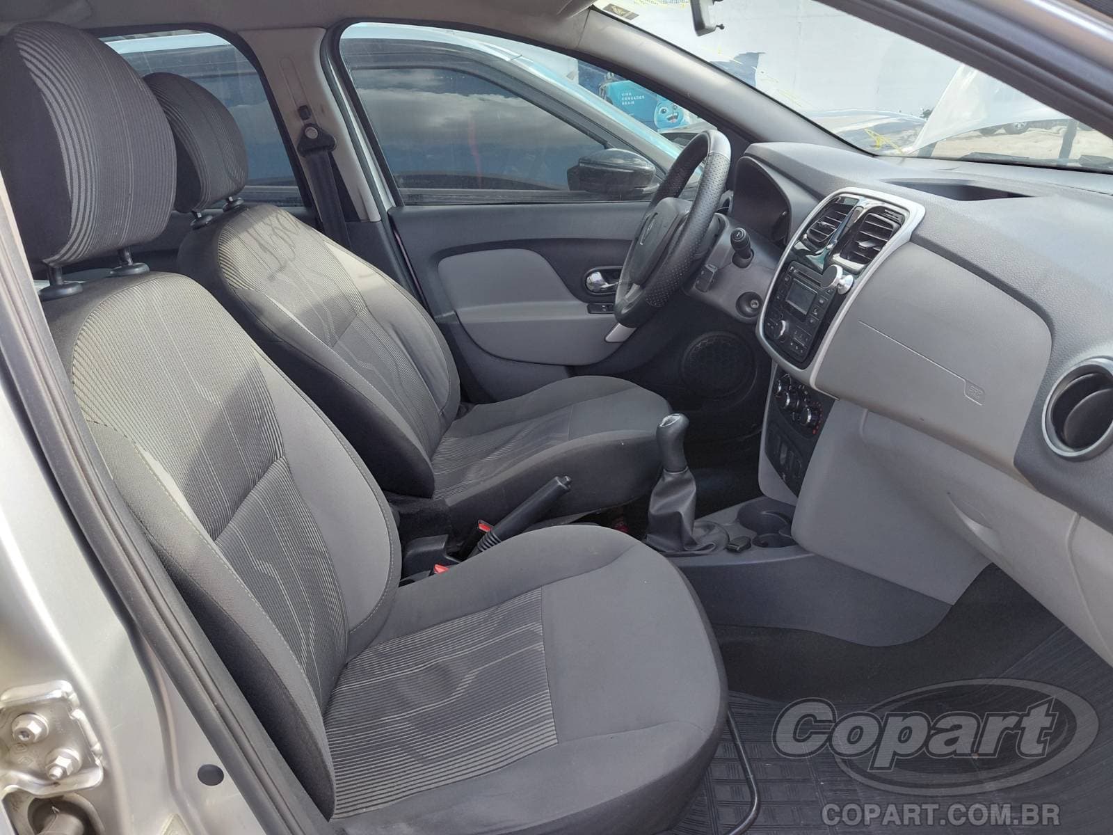 Renault Logan 2016 — foto 5