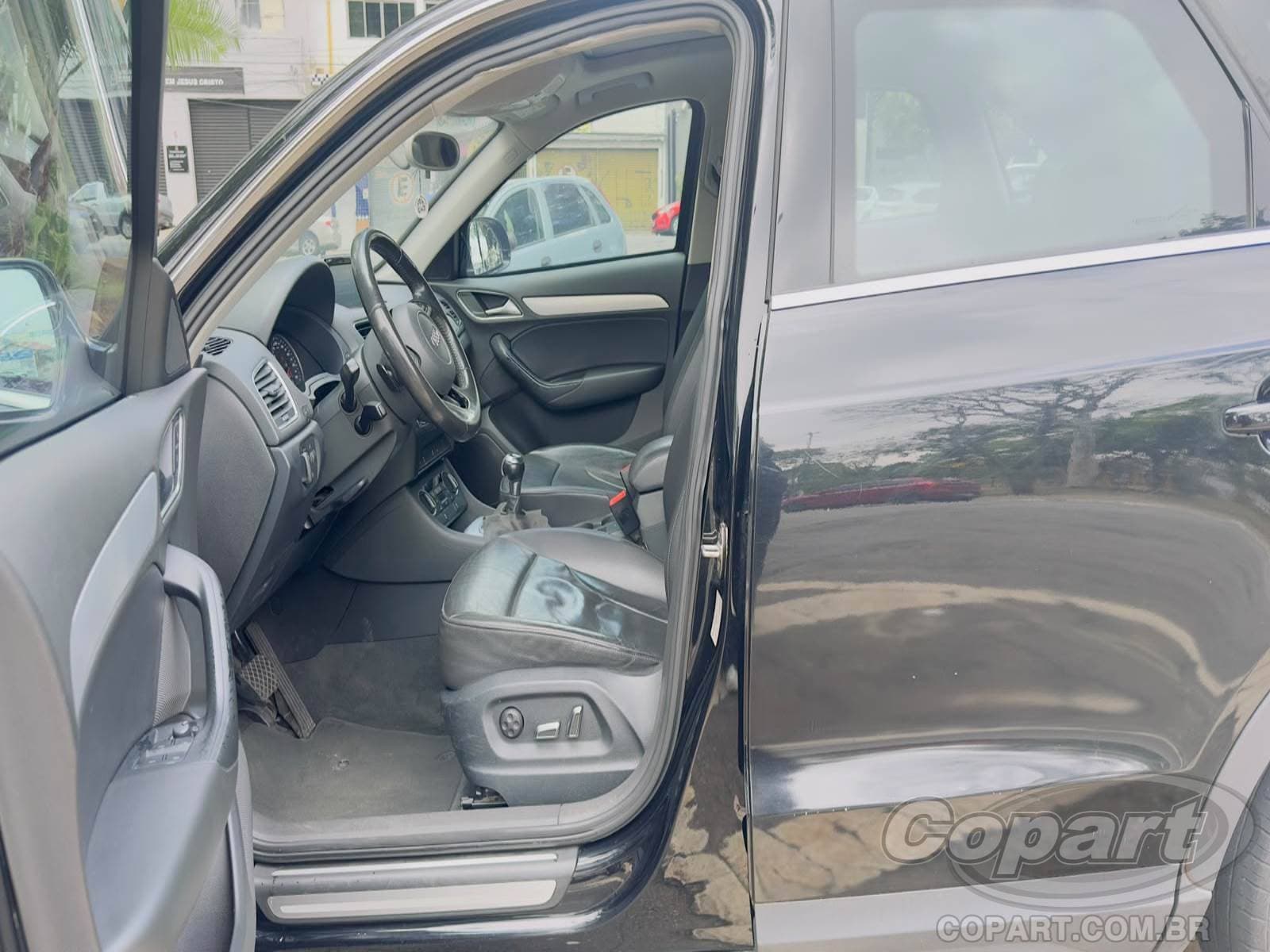 Audi Q3 2016 — foto 5