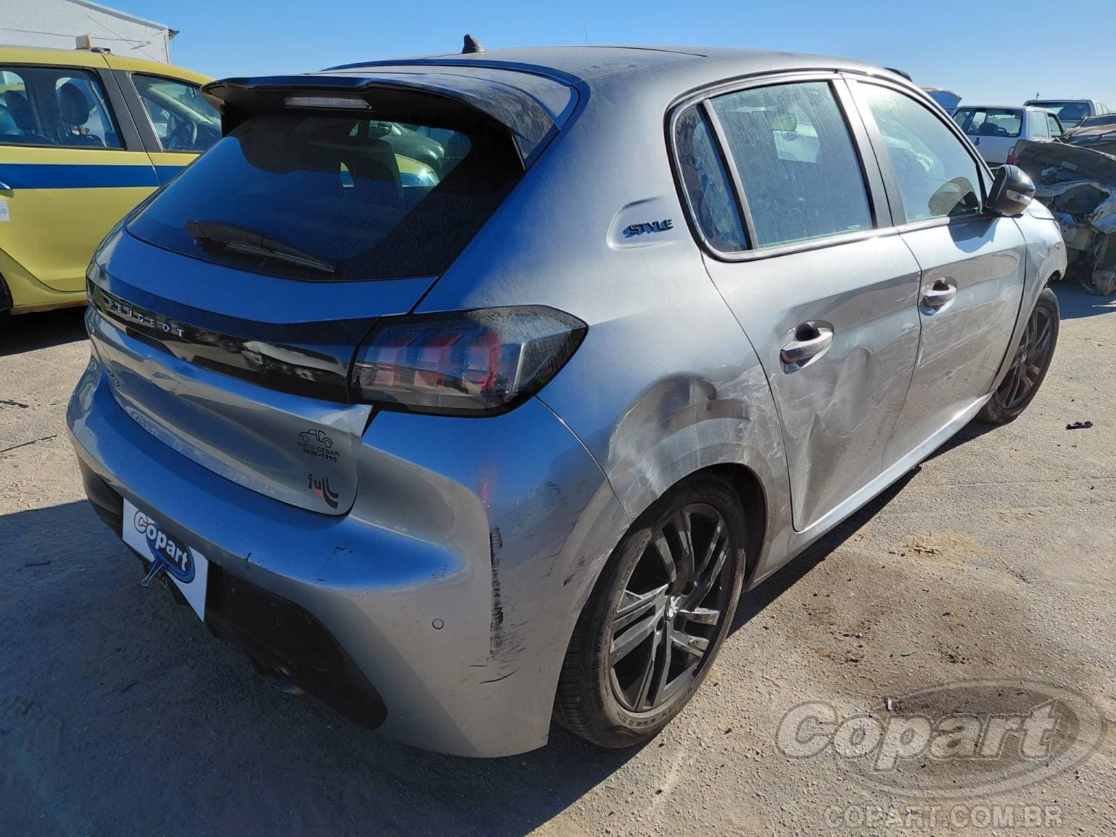 Peugeot 208 2023 — foto 4
