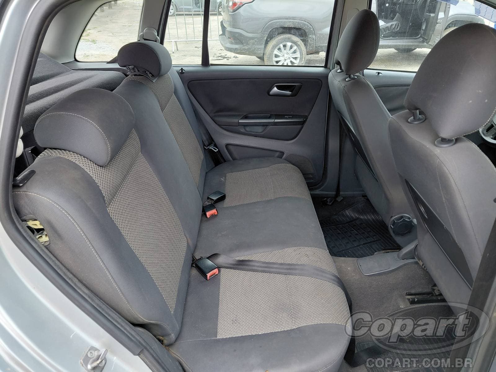 Volkswagen Spacefox 2011 — foto 6