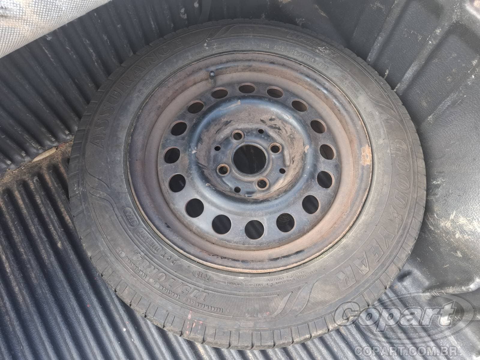 Chevrolet Montana 2013 — foto 10