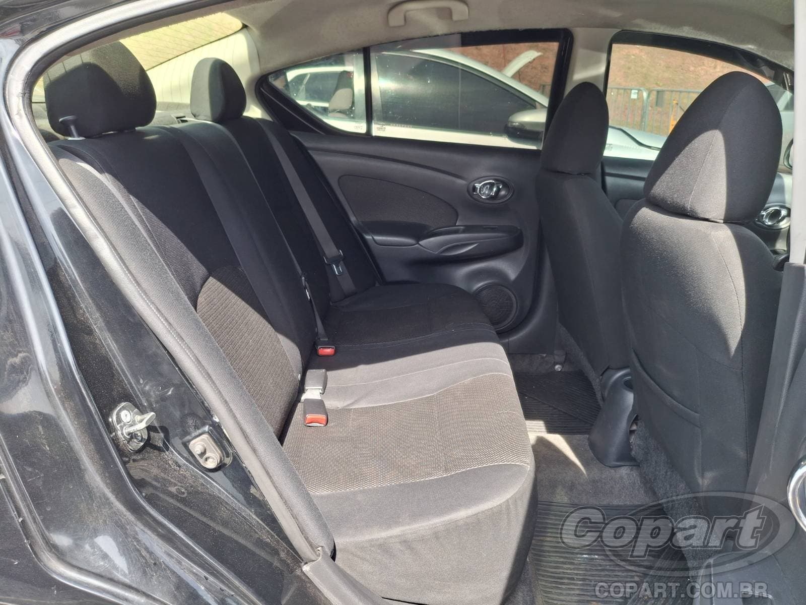 Nissan Versa 2014 — foto 6
