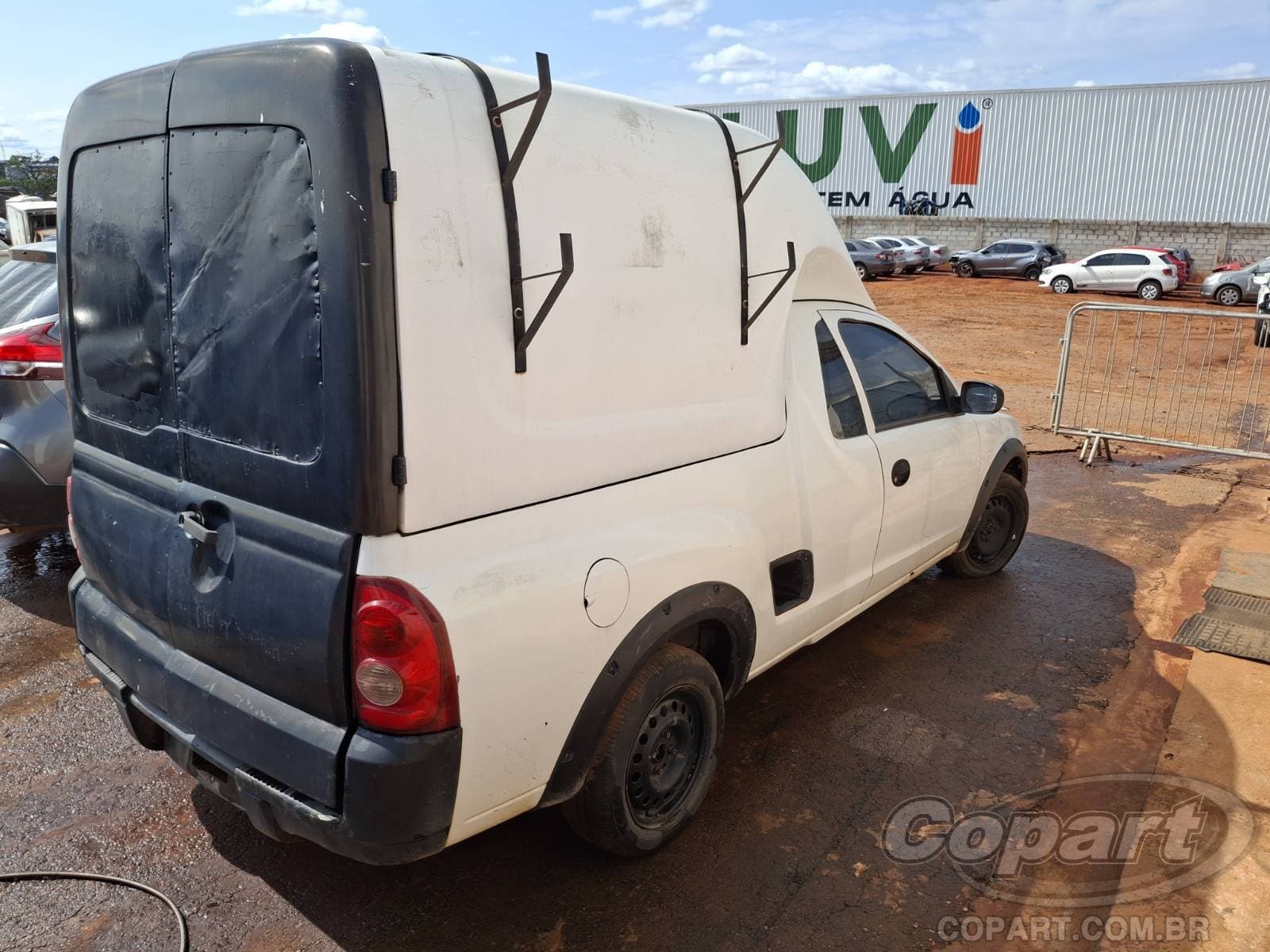 Chevrolet Montana 2010 — foto 4
